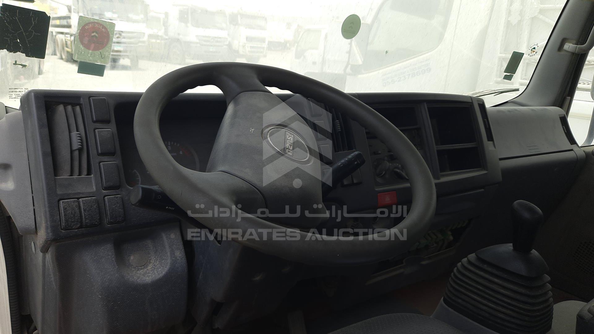 2014 ISUZU REWARD NP VIN: JAAKP34H2E7P04616
