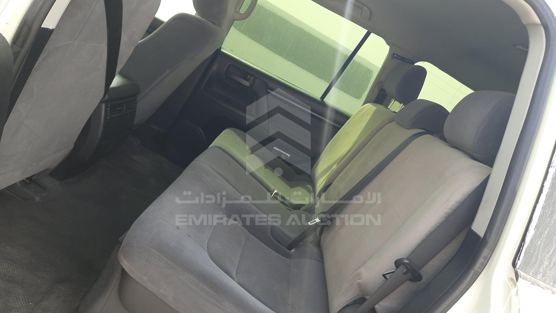 2011 TOYOTA LAND CRUISER VIN: JTMDU09J3B4033748