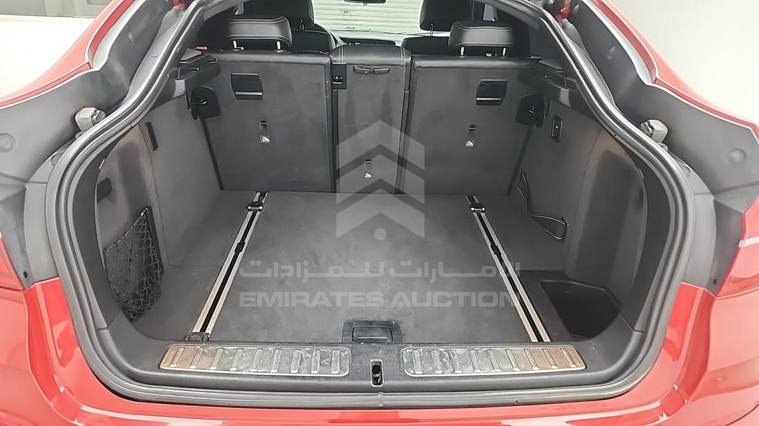 2015 BMW X4 — Trunk Interior View — Photo 26