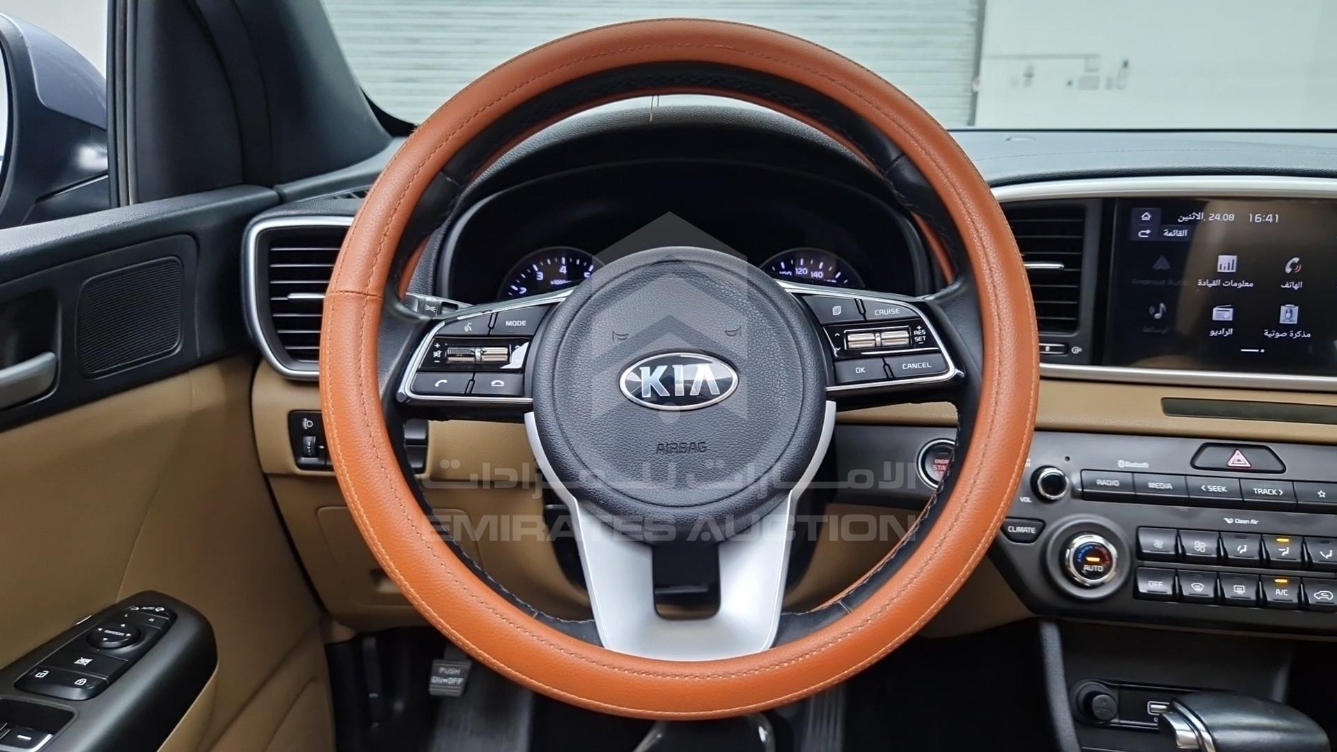 2021 KIA SPORTAGE VIN: U5YPH8143ML911471