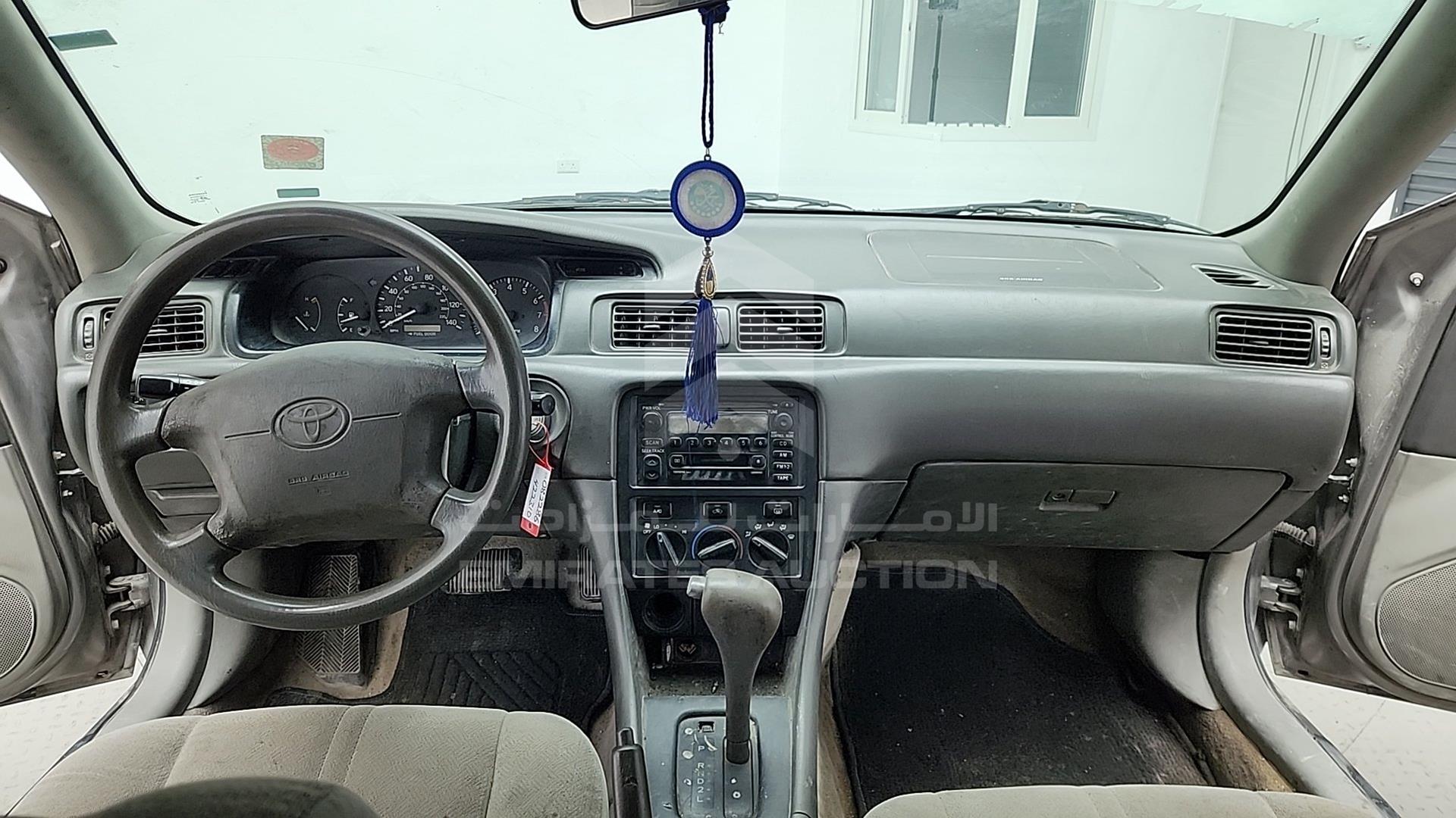2001 TOYOTA CAMRY VIN: 4T1BG22K61U082286