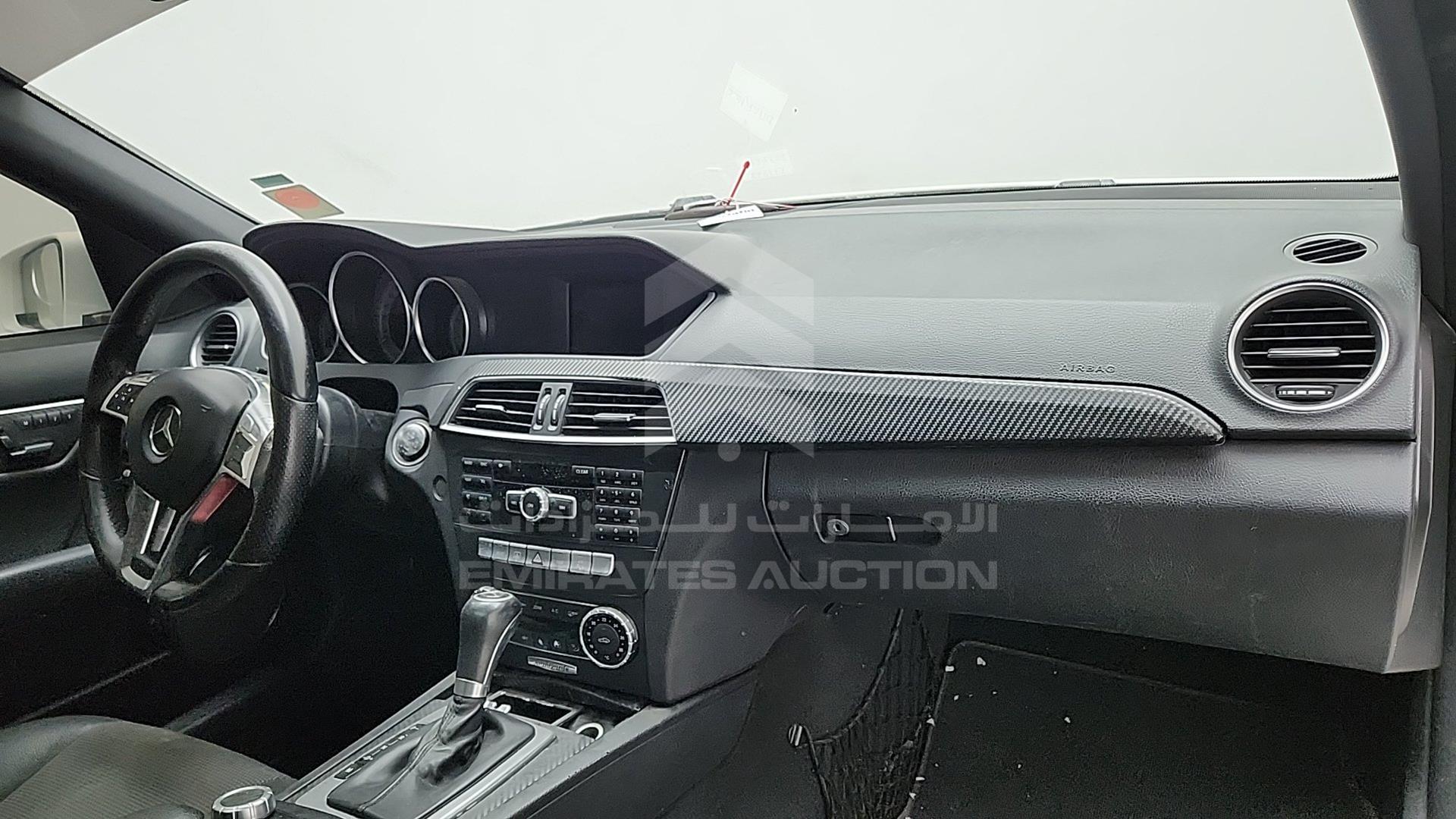 2013 MERCEDES C 200 VIN: WDDGF4JB8DA824113