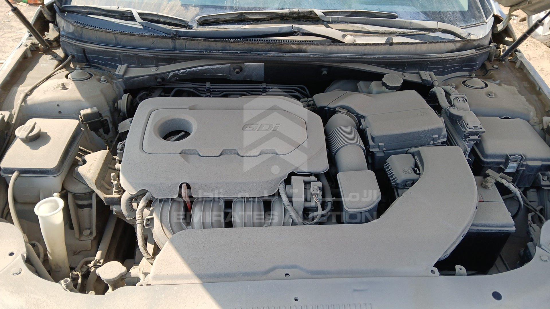 2015 HYUNDAI SONATA VIN: 5NPE34AF0FH092763