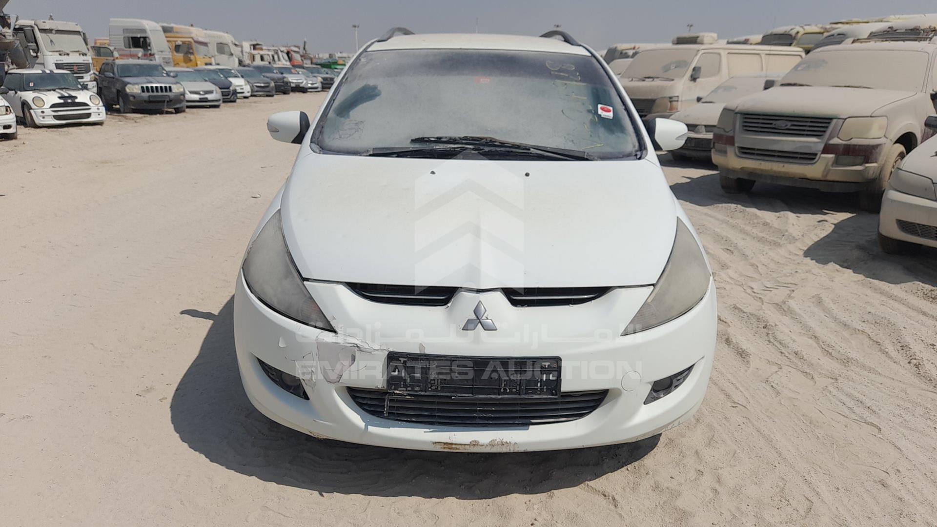2005 MITSUBISHI GRANDIS VIN: JMYLRNA4W5Z703521