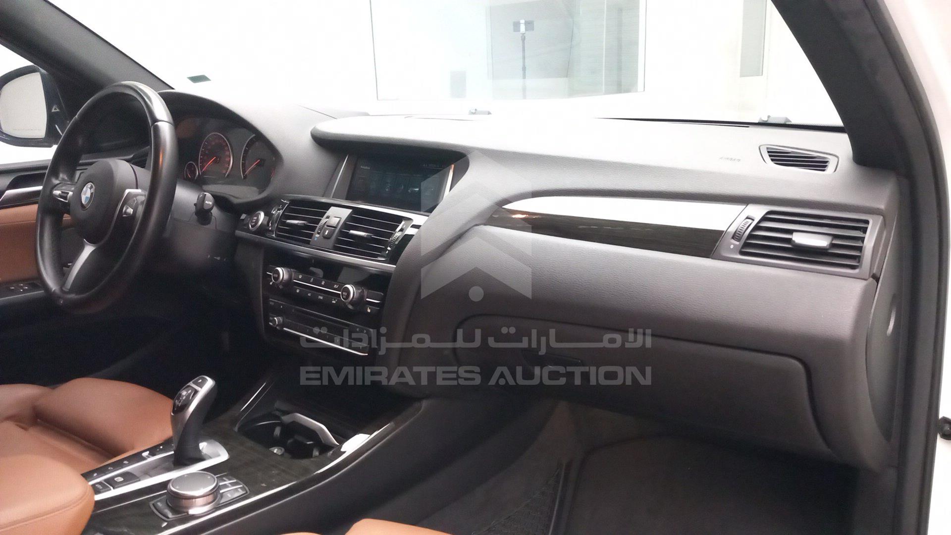 2018 BMW X4 VIN: WBAXW7102J0Y57164