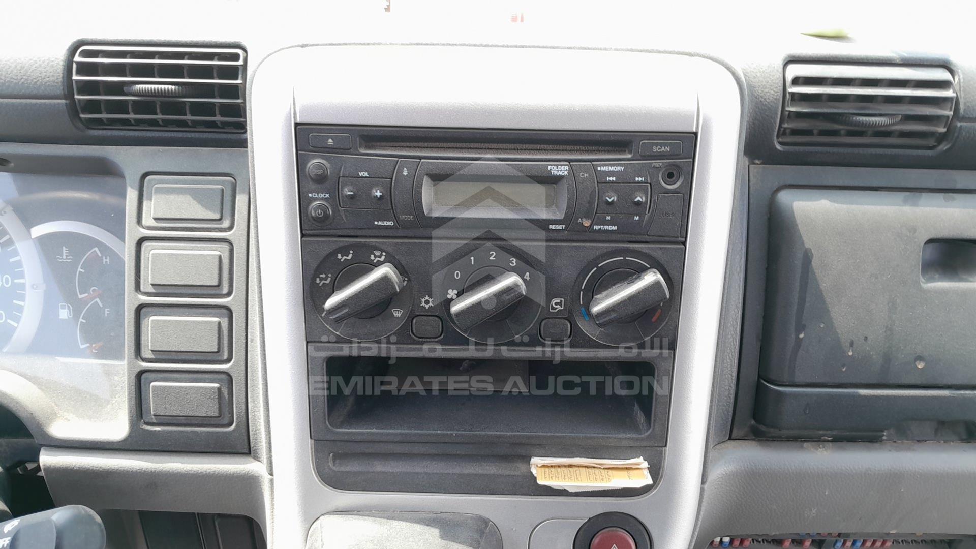 2017 MITSUBISHI CANTER VIN: JL7B6E1P7HK017235