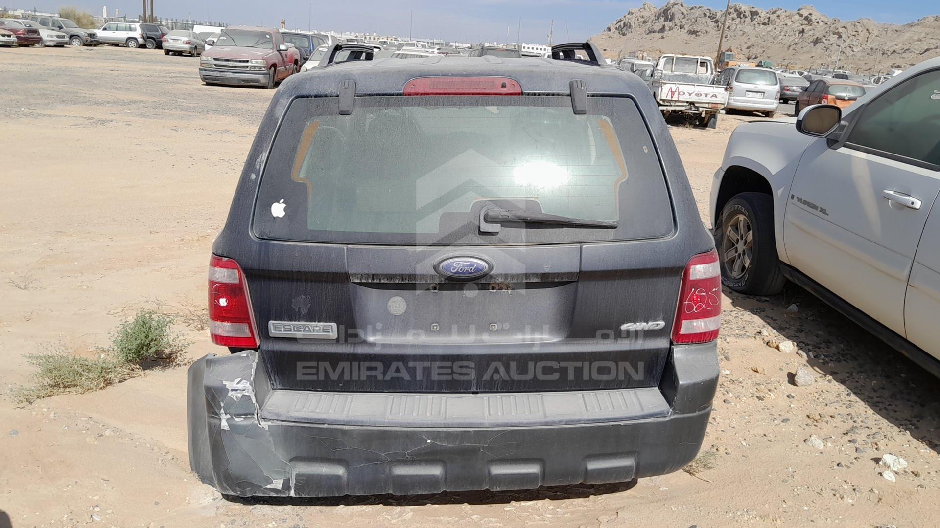 2008 FORD ESCAPE VIN: 1FMCU92148KA58992