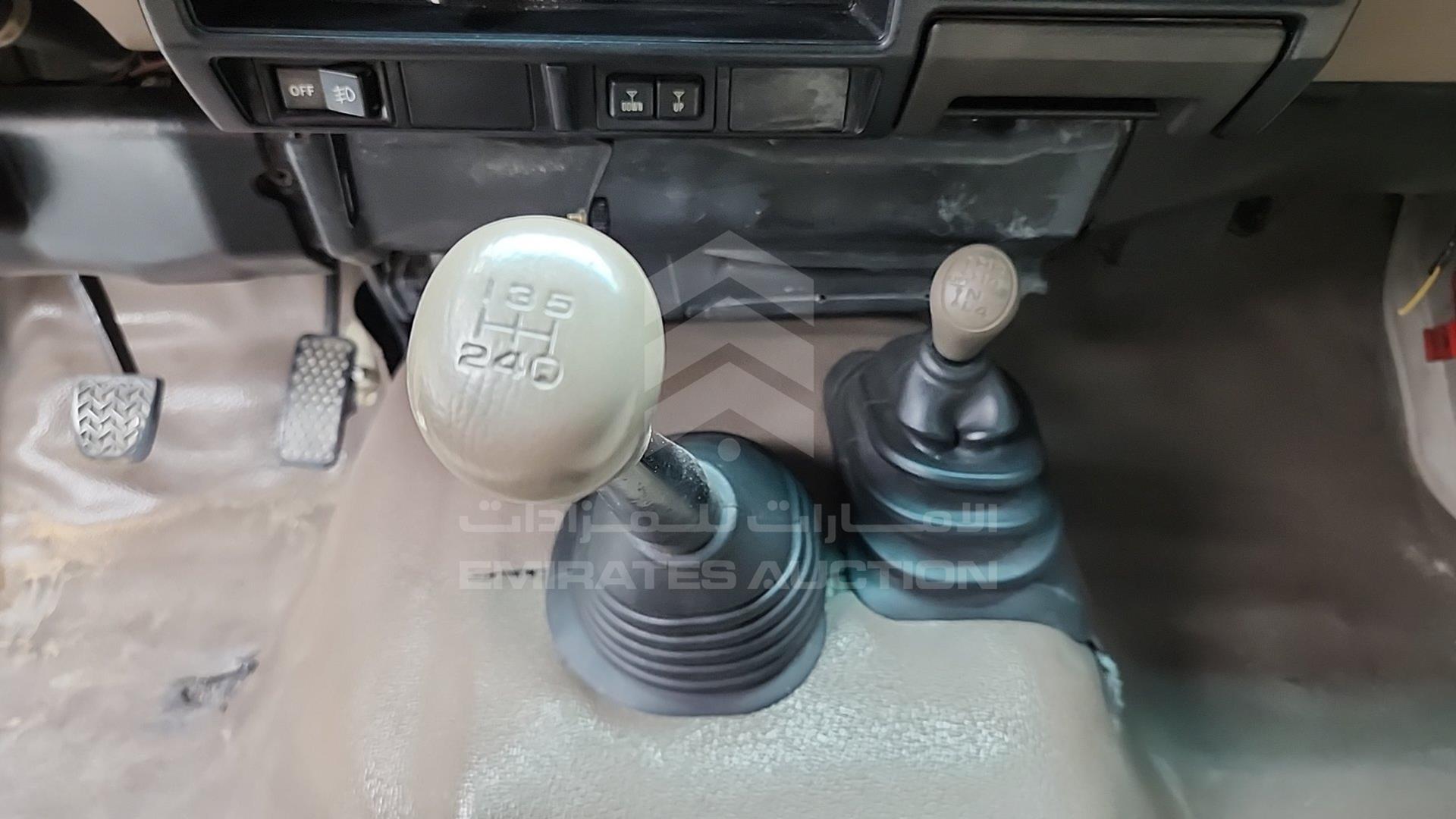 2008 TOYOTA LAND CRUISER VIN: JTFLJ73J186040241