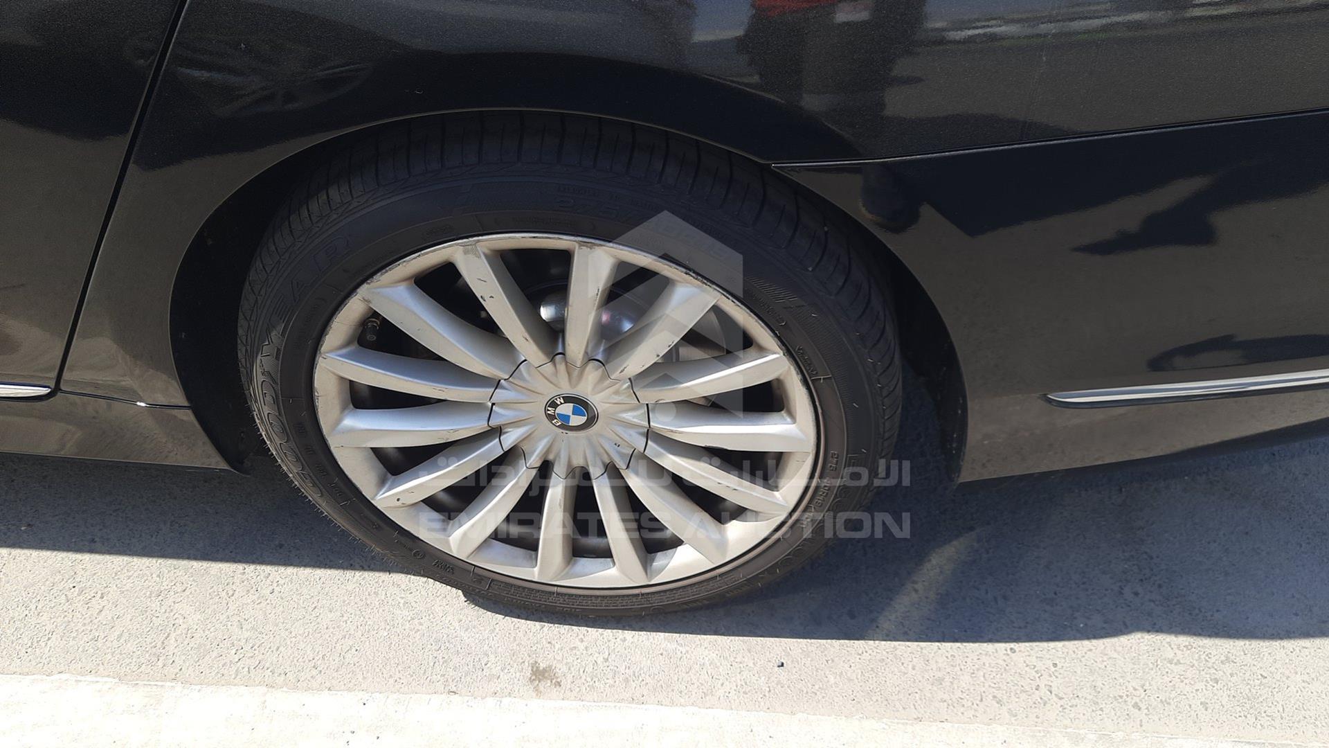 2019 BMW 730 LI VIN: WBA7E0A0XKB359049