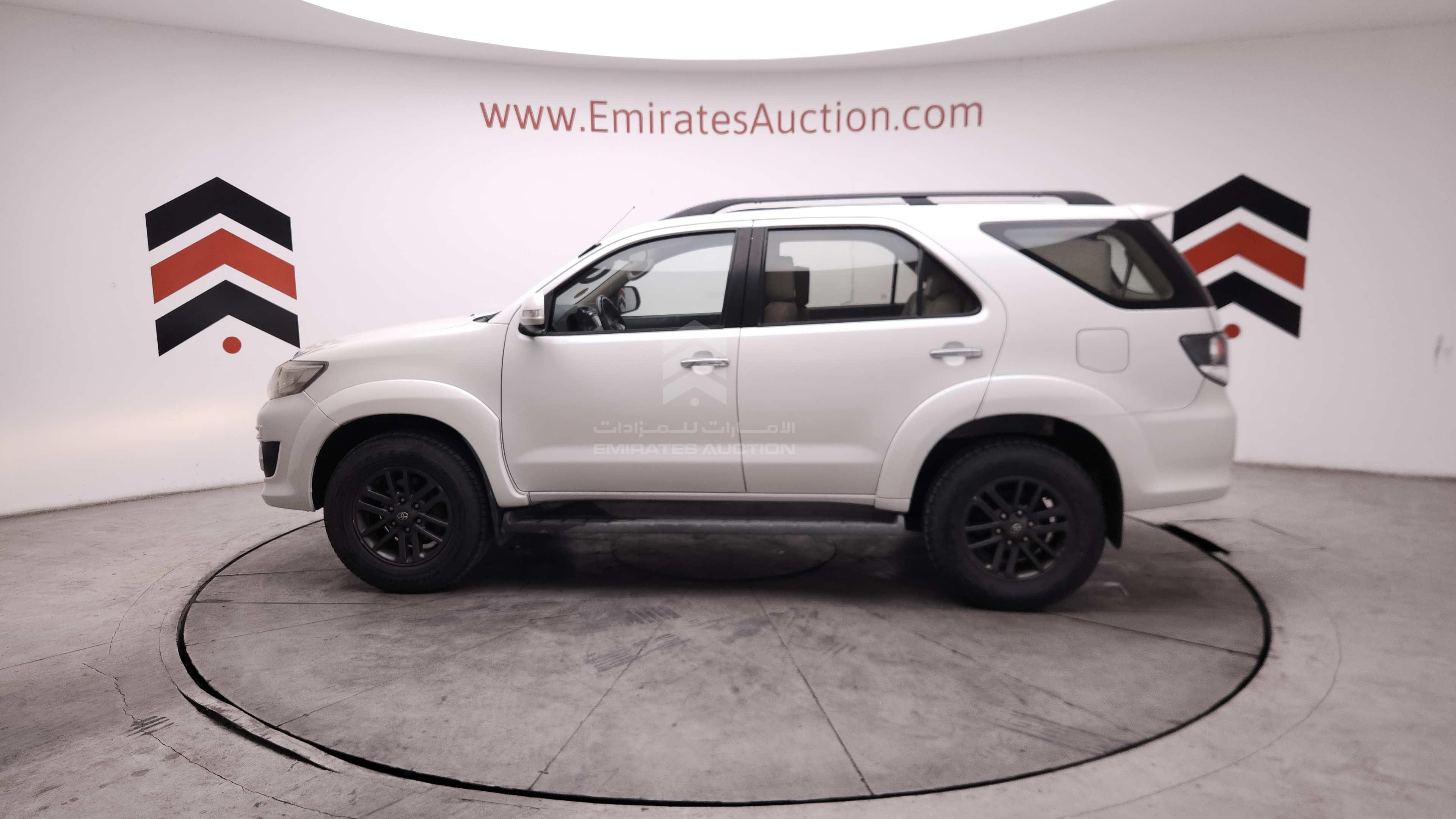 MHFYU59G0F7042614 - 2015 Toyota Fortuner - #504127