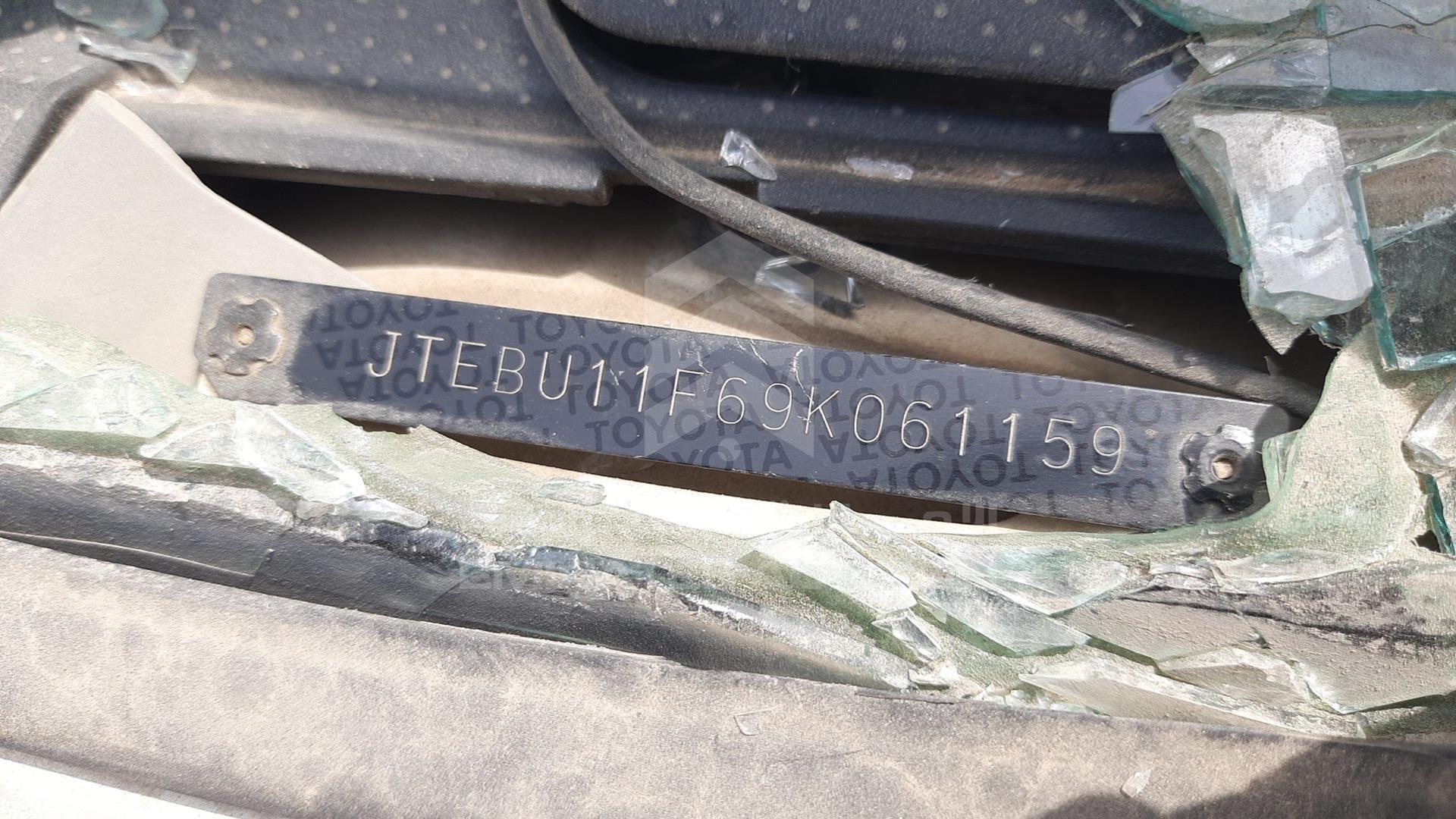 2009 TOYOTA FJ CRUISER VIN: JTEBU11F69K061159