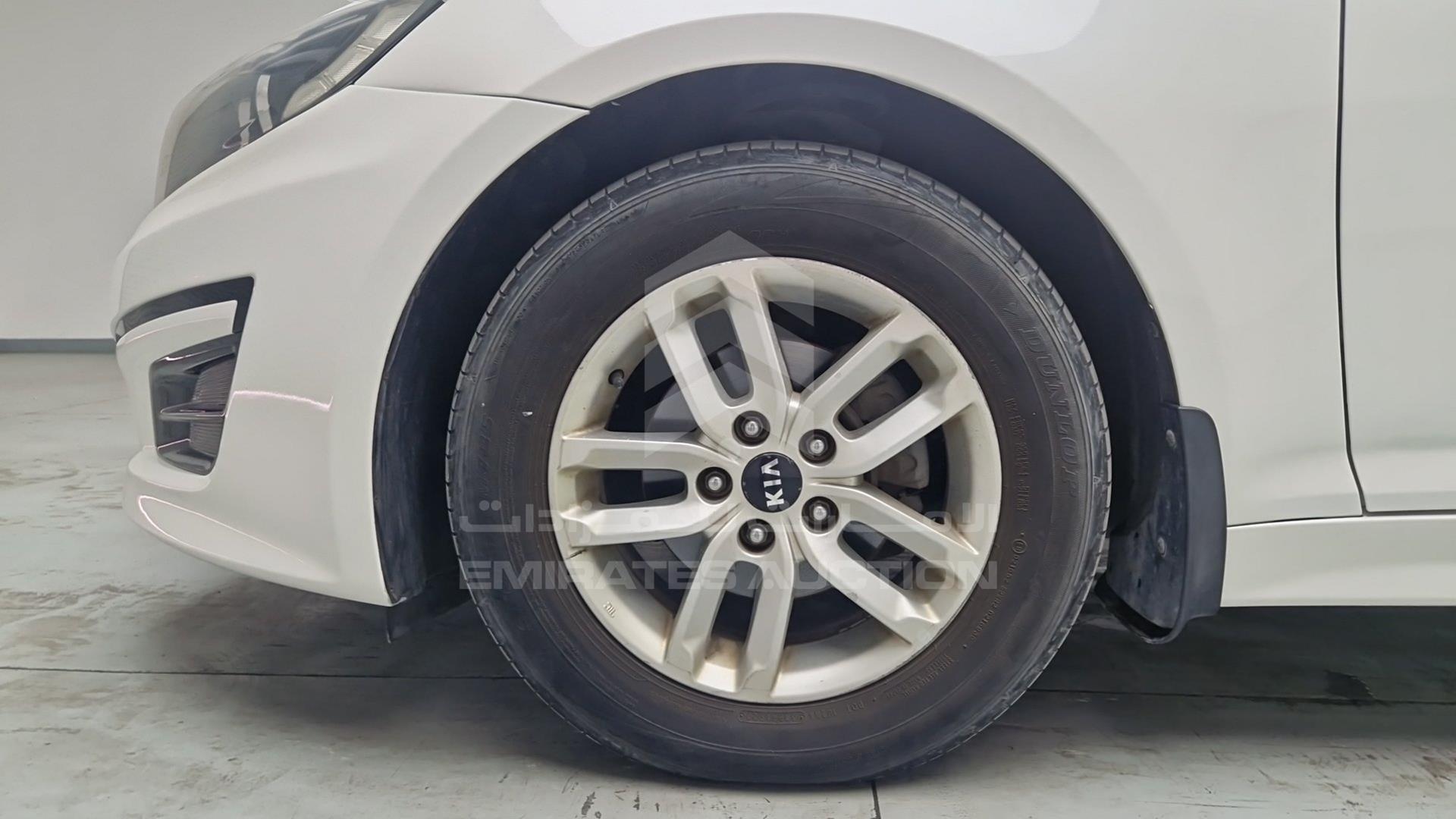 2015 KIA OPTIMA VIN: KNAGM4197F5554667
