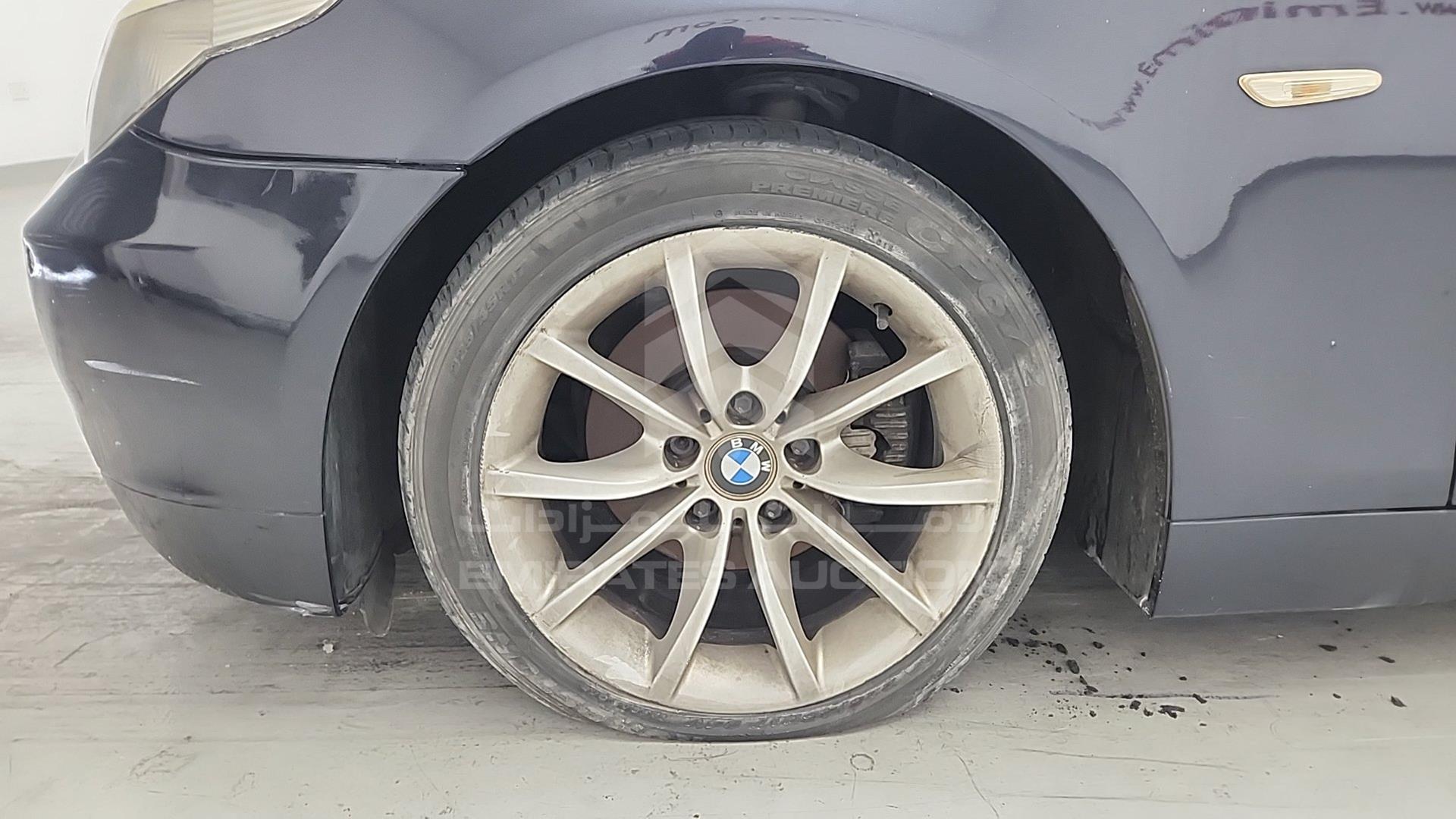 0 BMW 523I VIN: WBANE310X0B953095