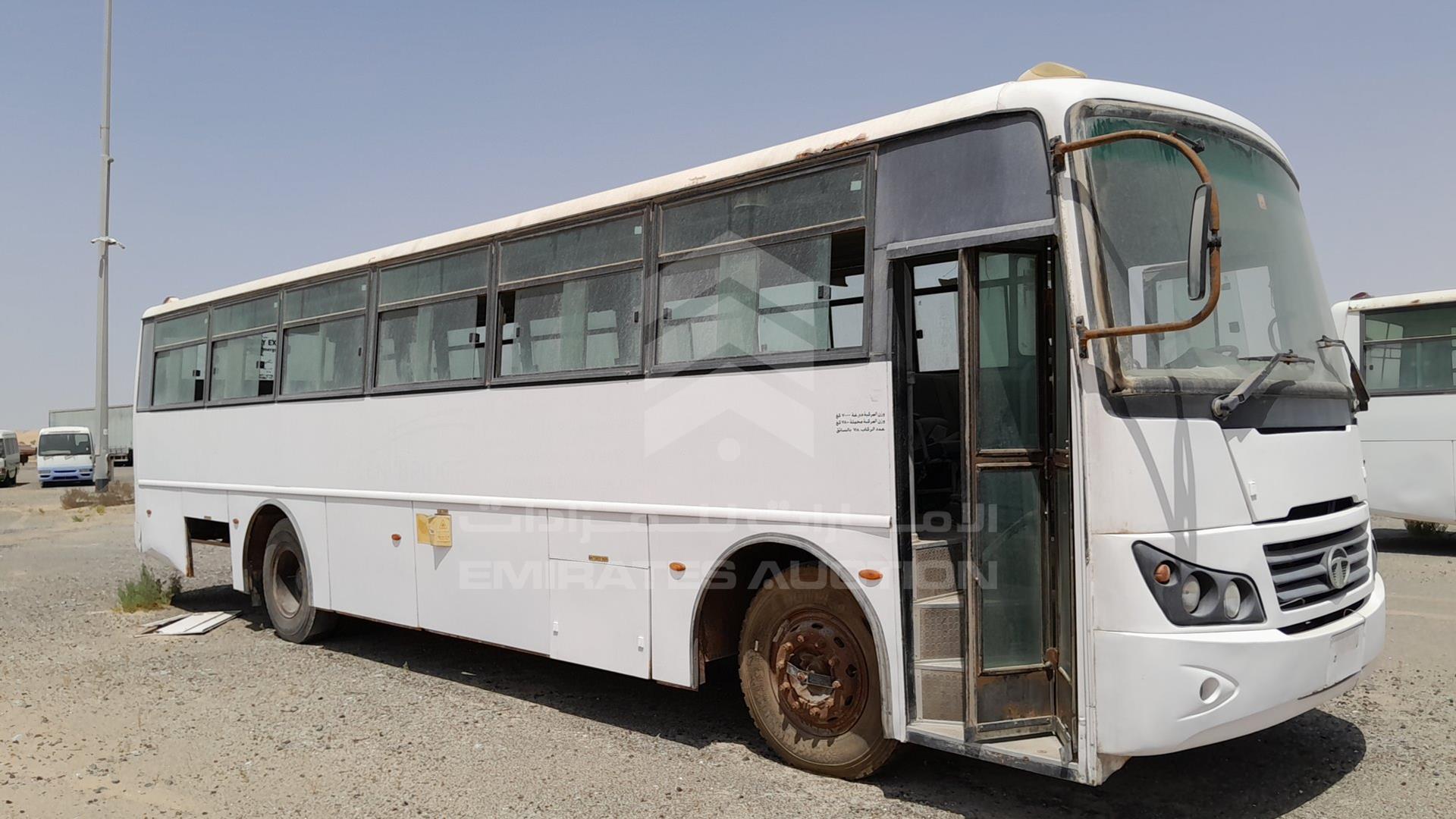 2016 TATA BUS VIN: MAT449253G0L01644