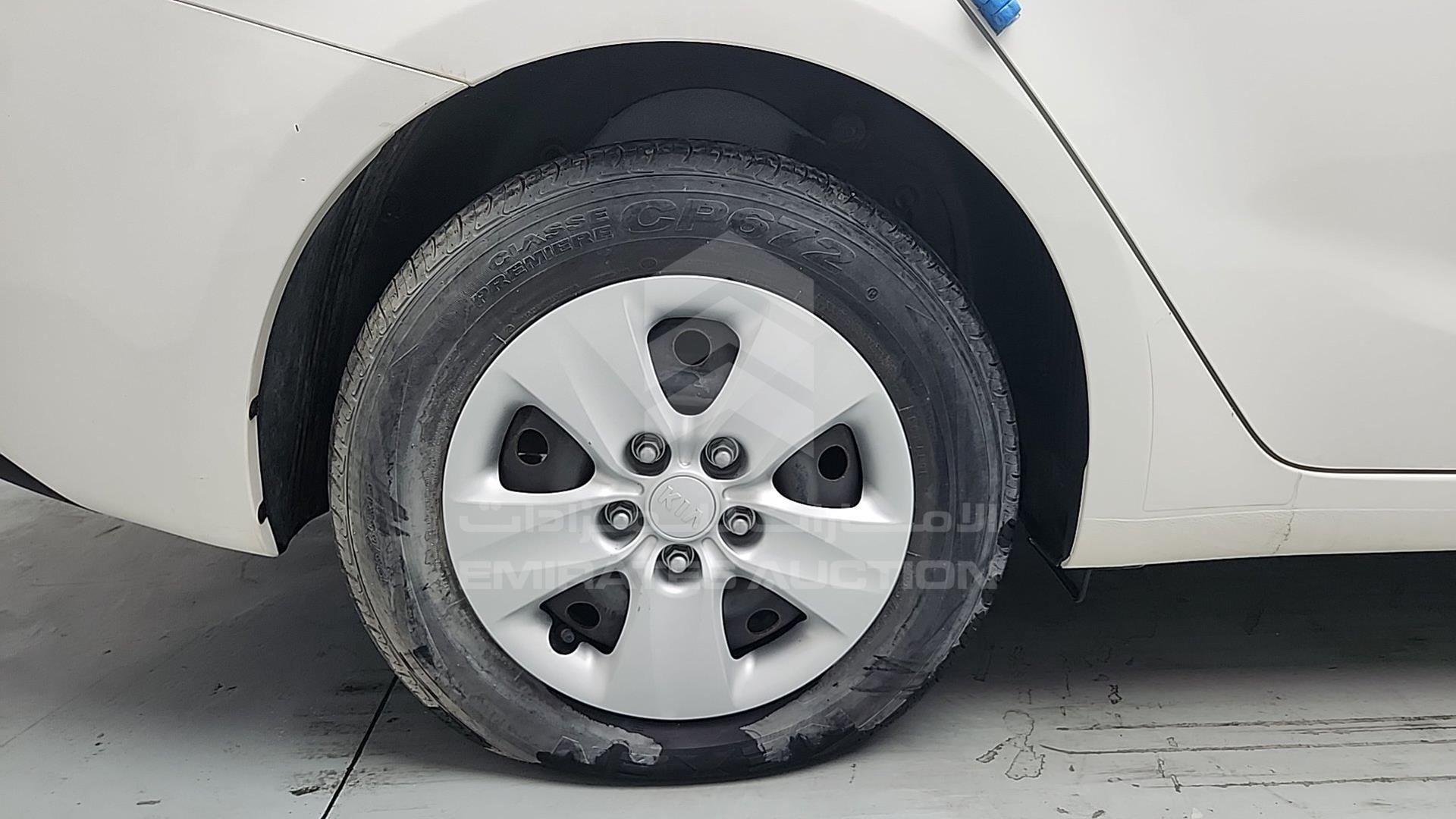2016 KIA CERATO VIN: KNAFK4112G5483178