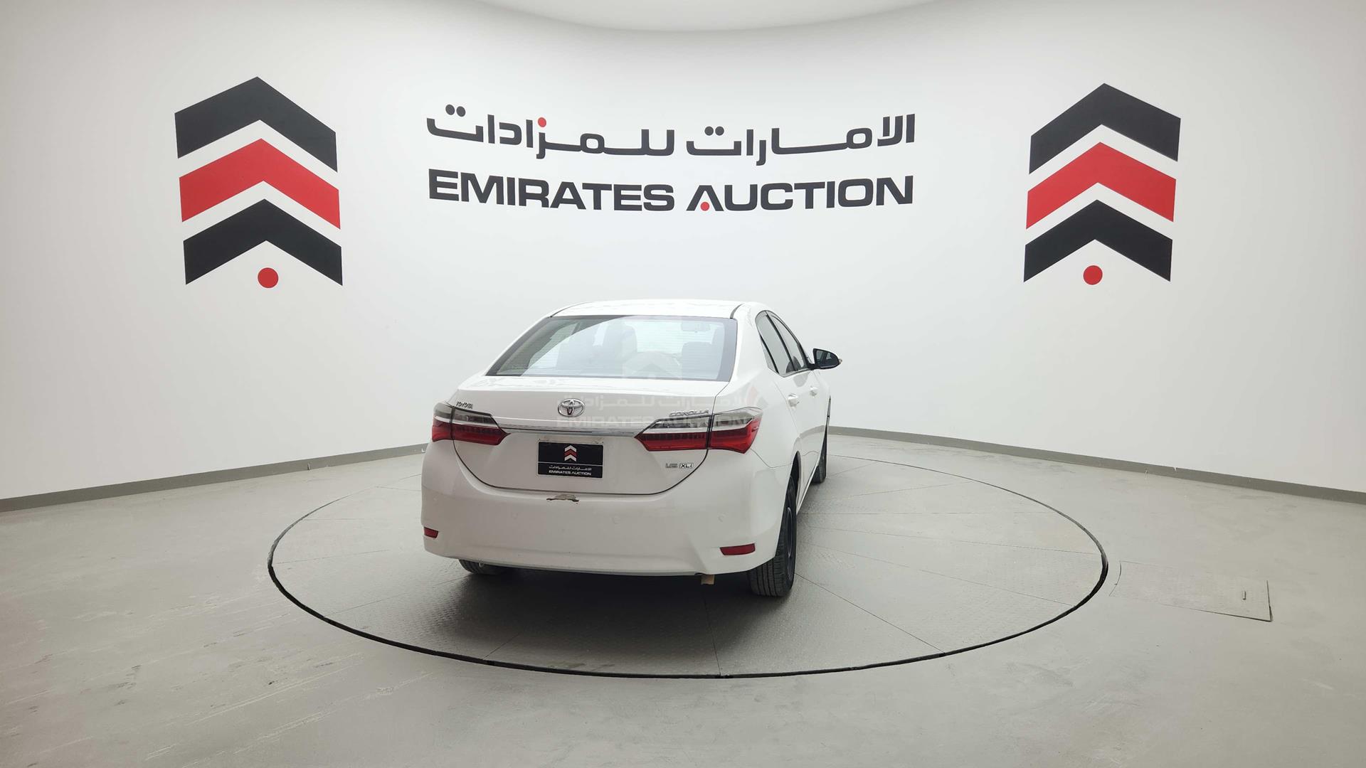 2018 TOYOTA COROLLA VIN: RKLBB9HE7J5213722