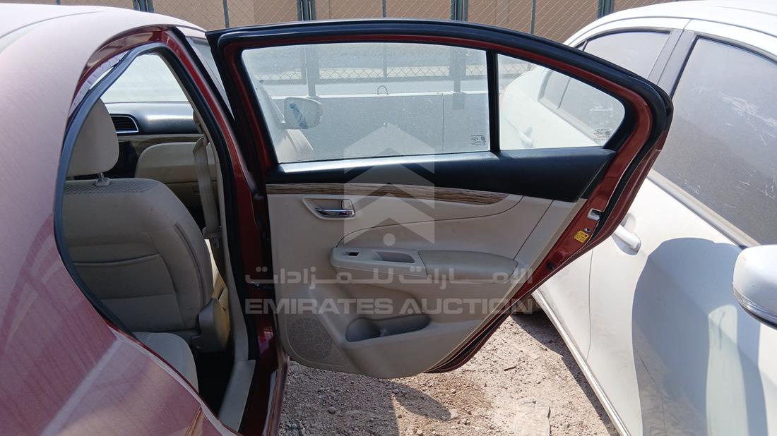 سوزوكي سياز 2023 — الباب الخلفي الأيمن — صورة 25