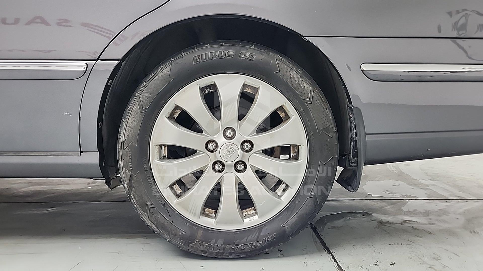2009 KIA OPIRUS VIN: KNALD225795176904