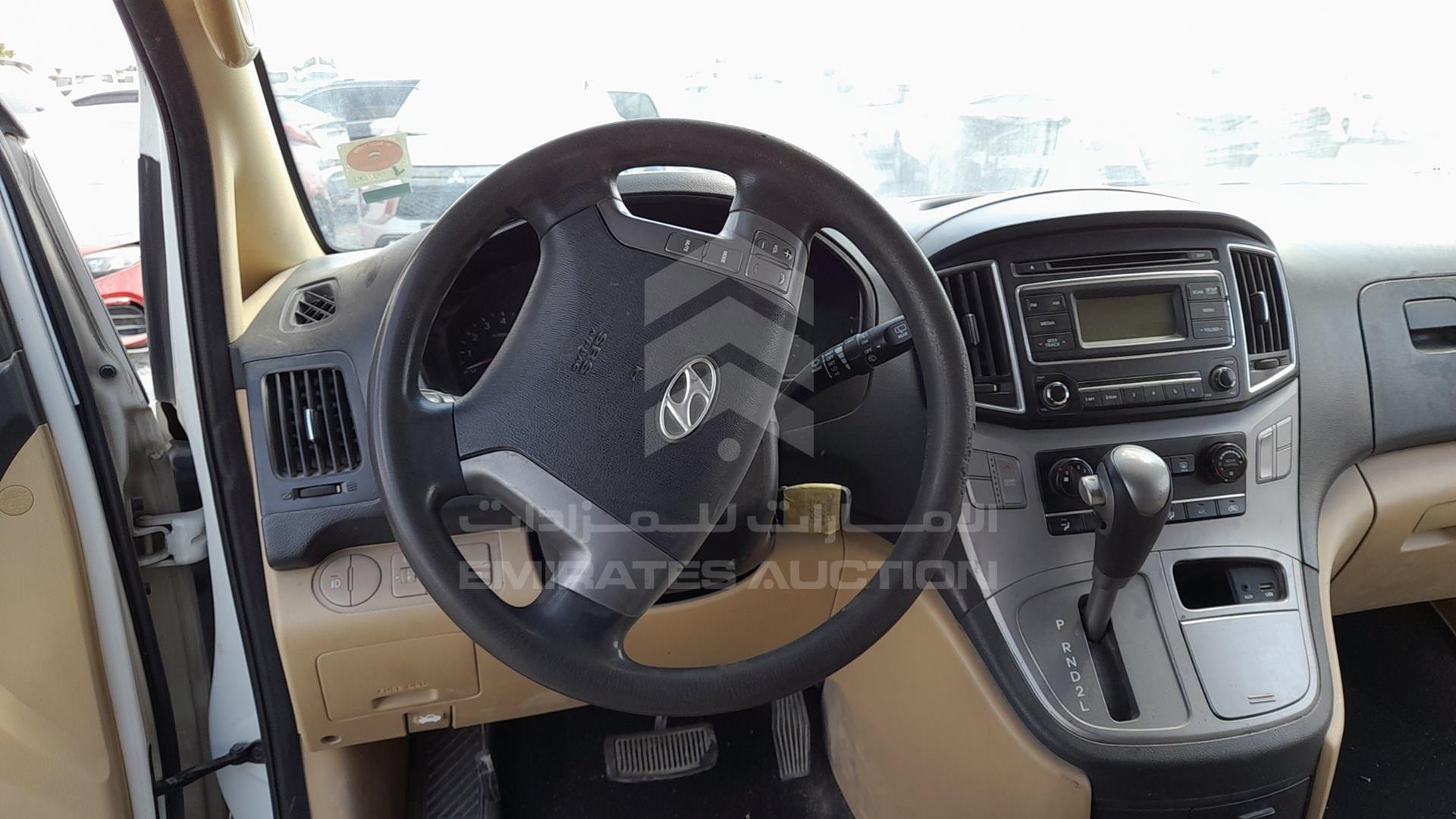 2016 HYUNDAI H1 VIN: KMJWA37R3GU801127