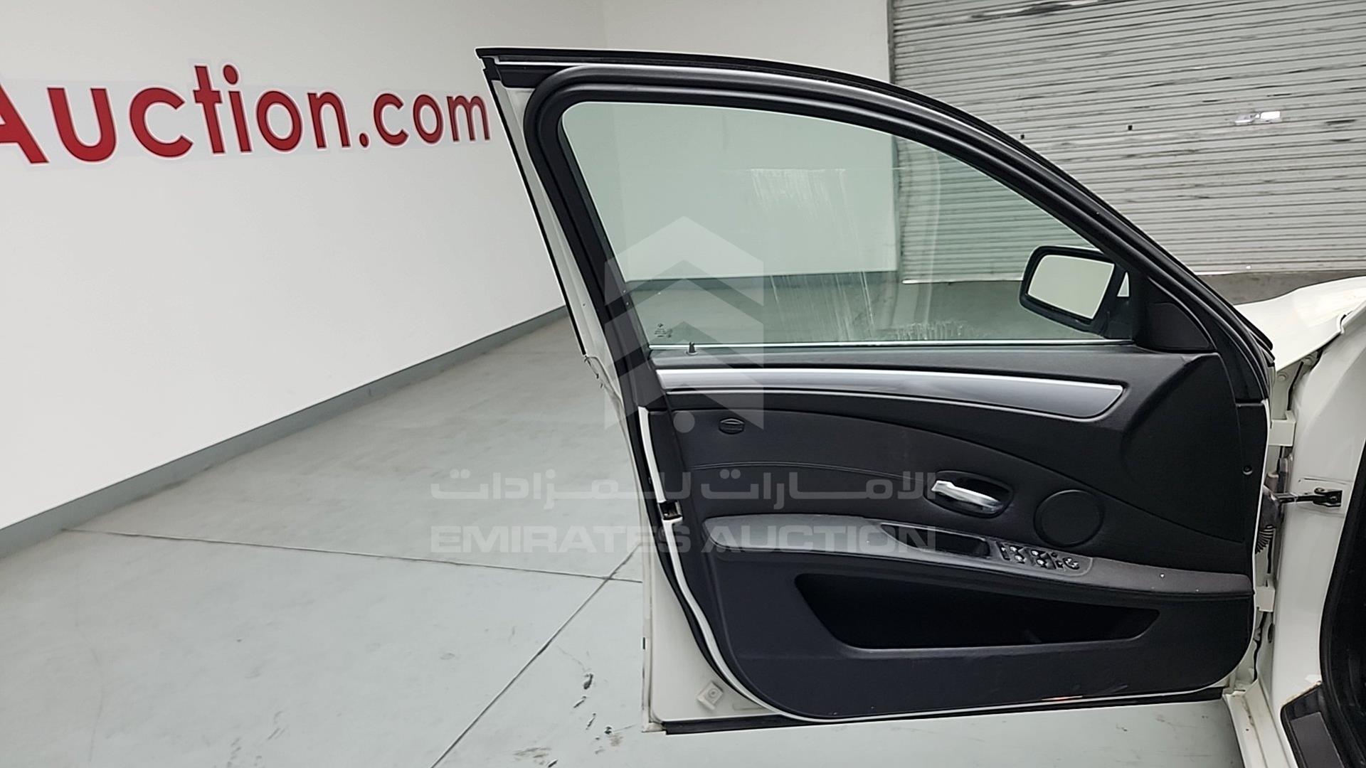 2008 BMW 530I VIN: WBANU910X8CT25856