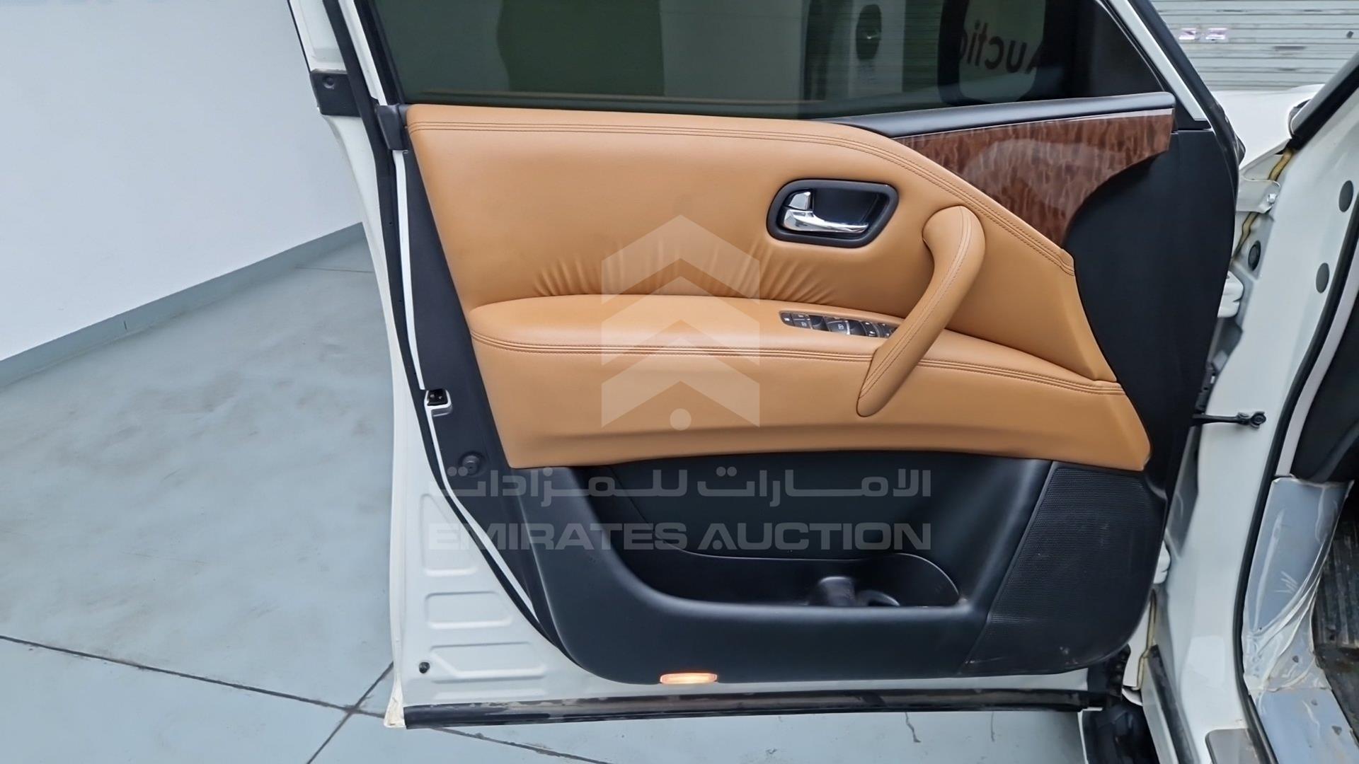 2018 NISSAN PATROL VIN: JN8AY2NY7J9353070