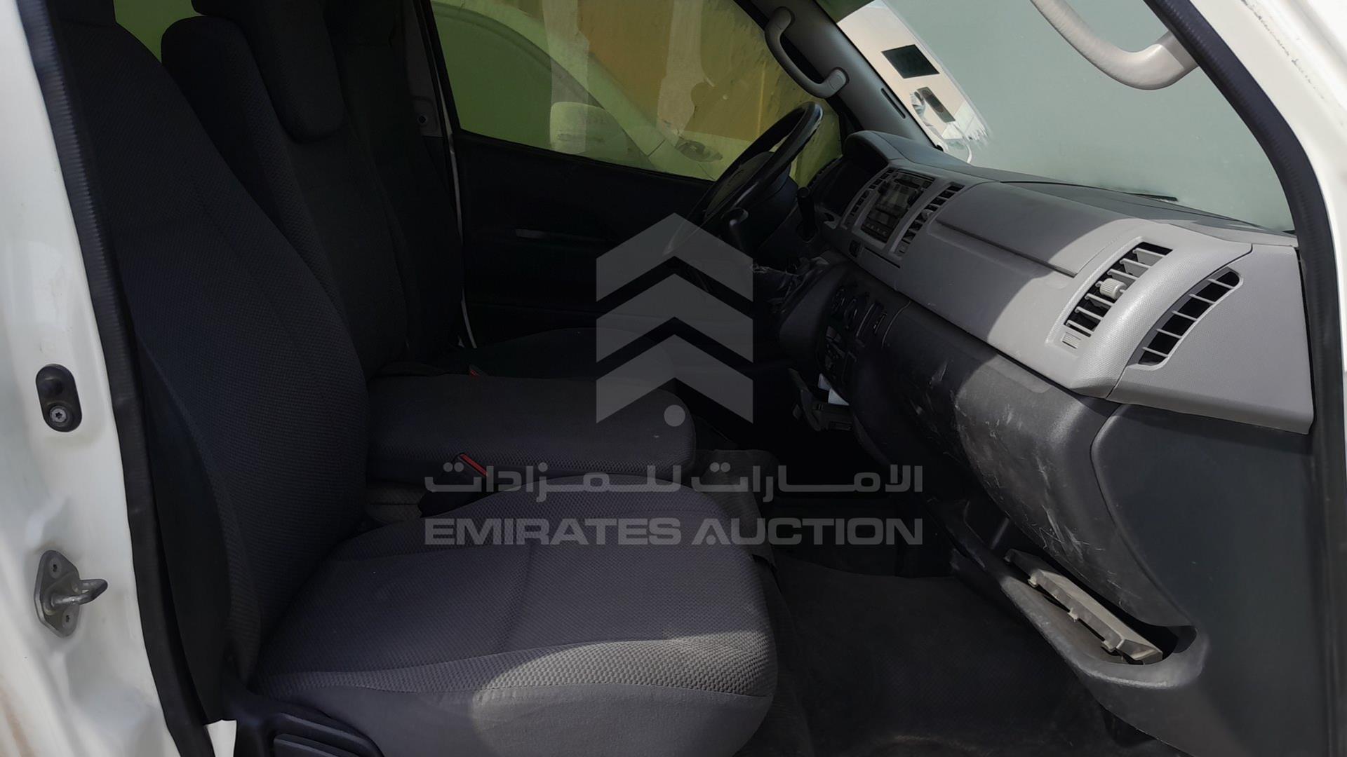 2013 TOYOTA HIACE VIN: JTGJX02P6D0046015