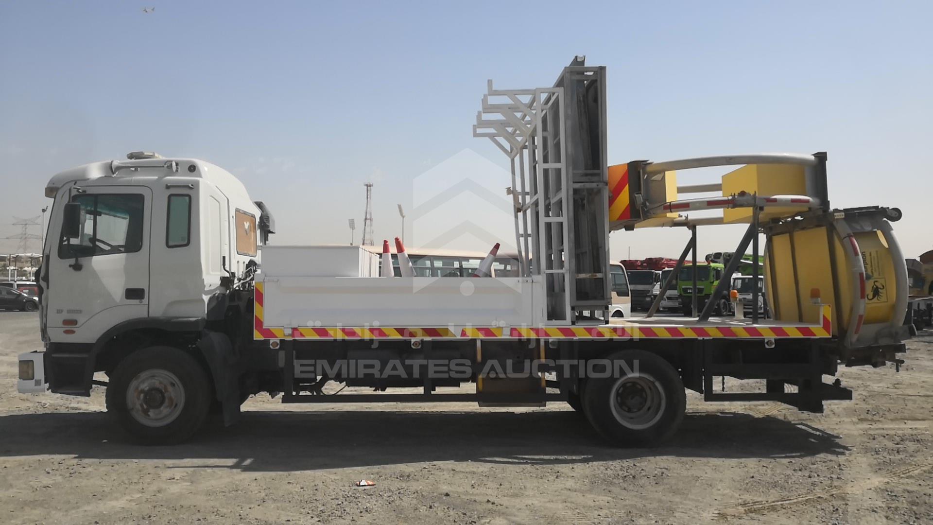 2016 JAC --- VIN: LJ11RXCF0G3215370