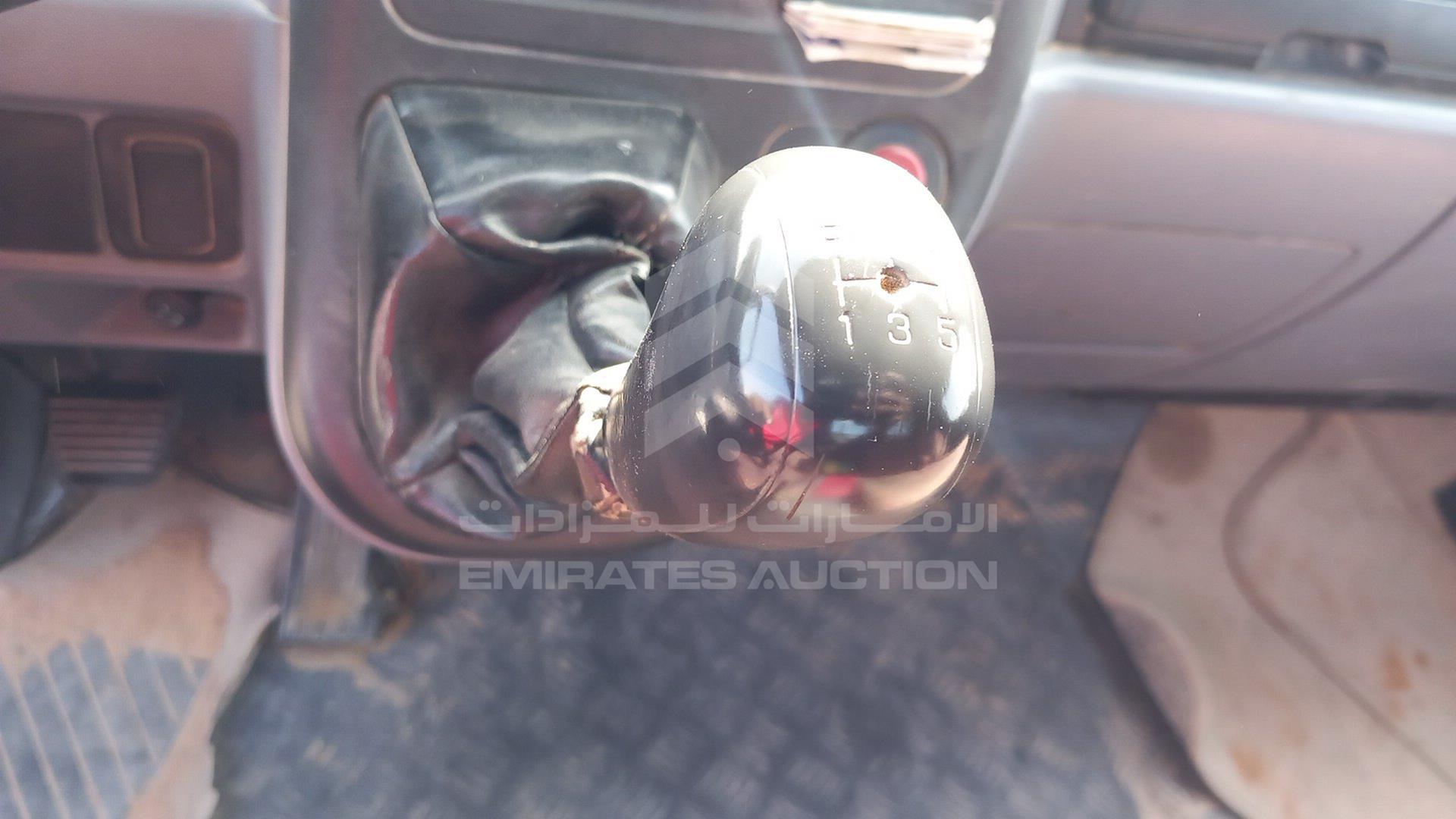 2015 MITSUBISHI CANTER VIN: JL7B6E1PXFK022037
