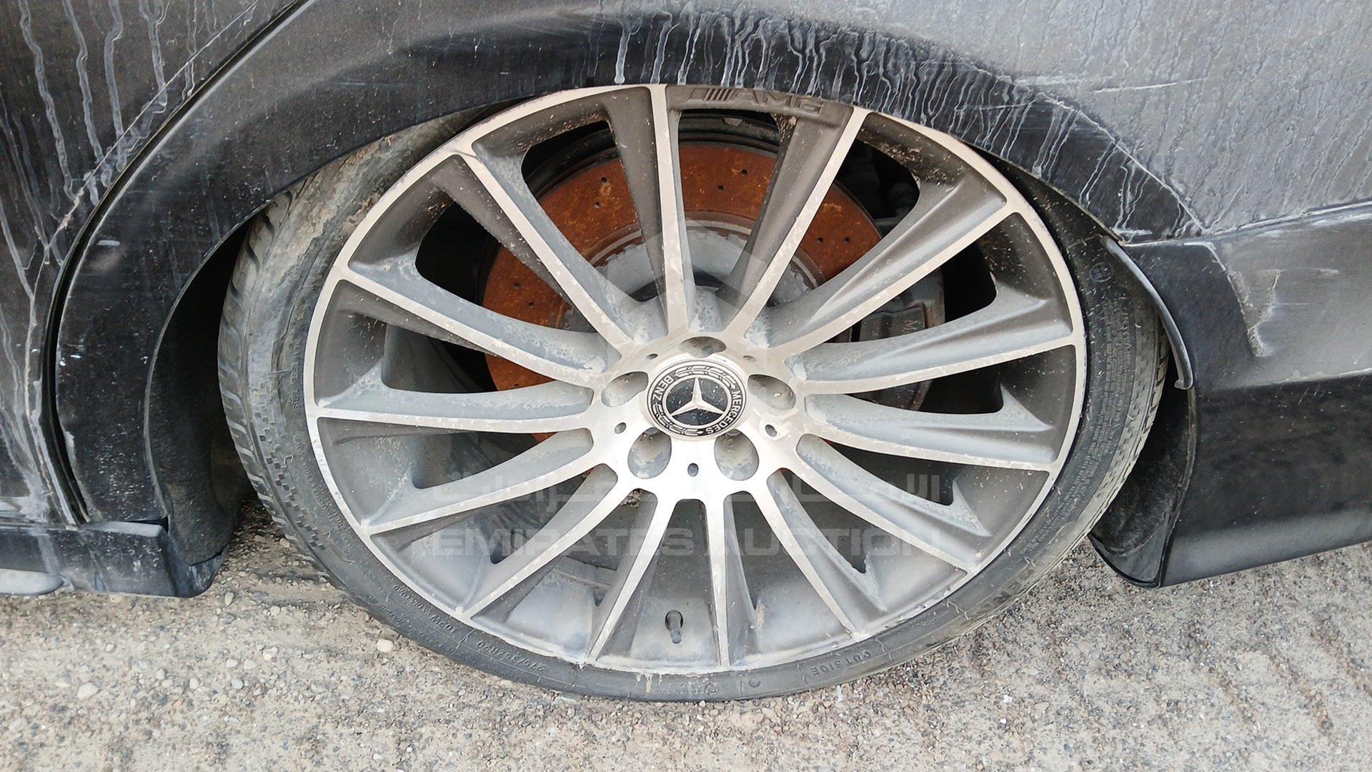 2014 MERCEDES S 500 VIN: WDDUG8CB8EA027205