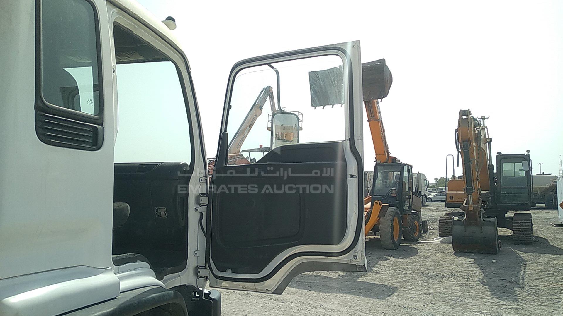 2013 ISUZU FVR VIN: LWLYXZDK2DL004197