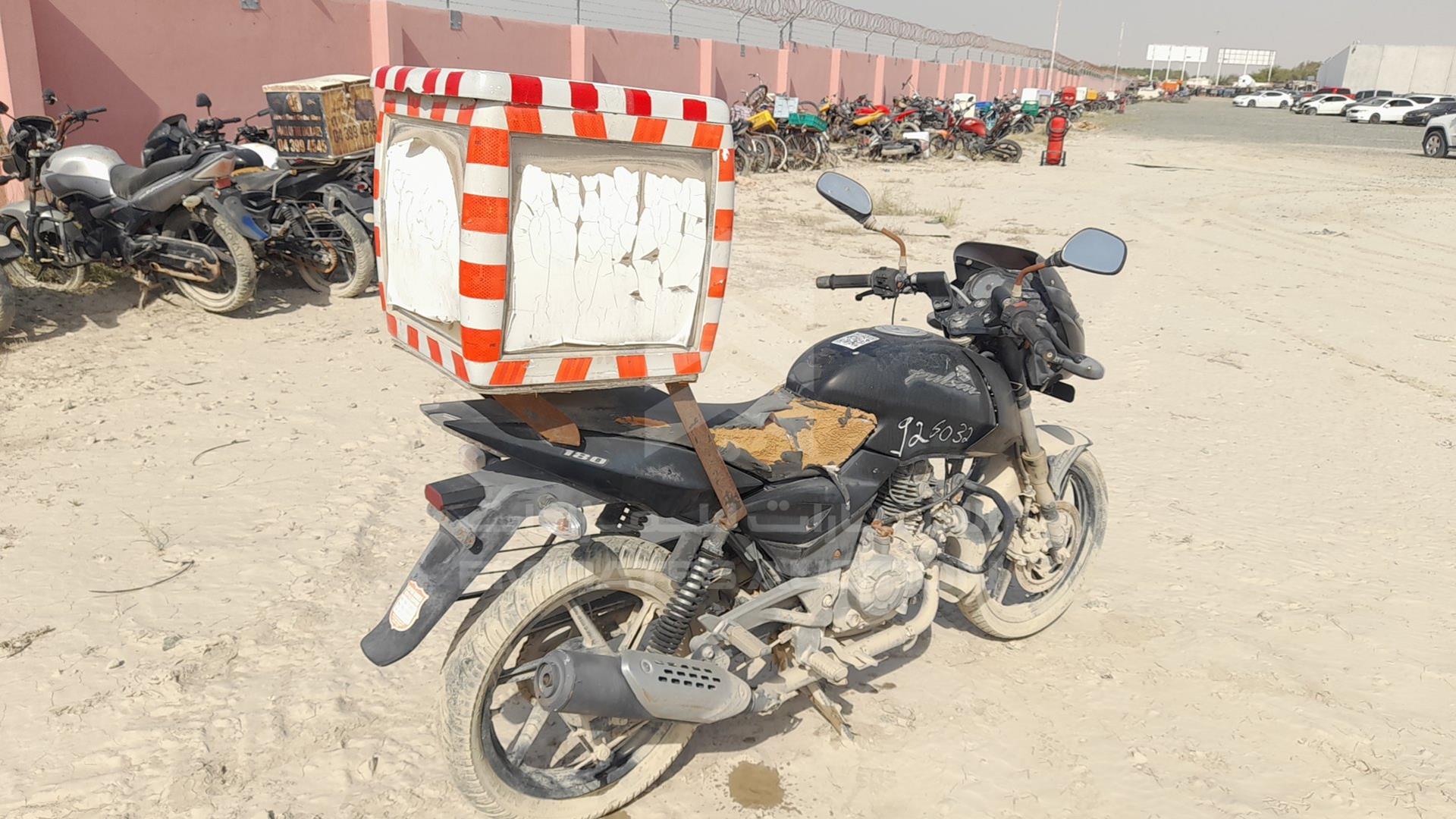 2014 BAJAJ PULSAR 180CC VIN: MD2A12DZ9ECA86014