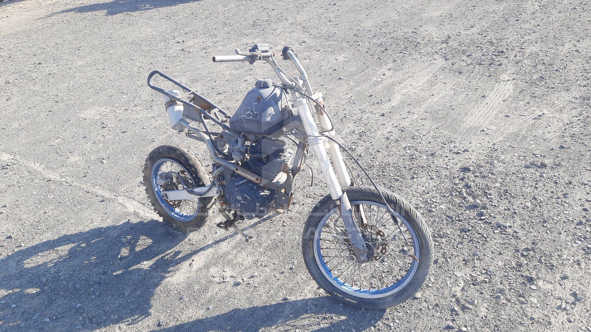 0 MOTORBIKE --- VIN: L5CHEJLHEM002735
