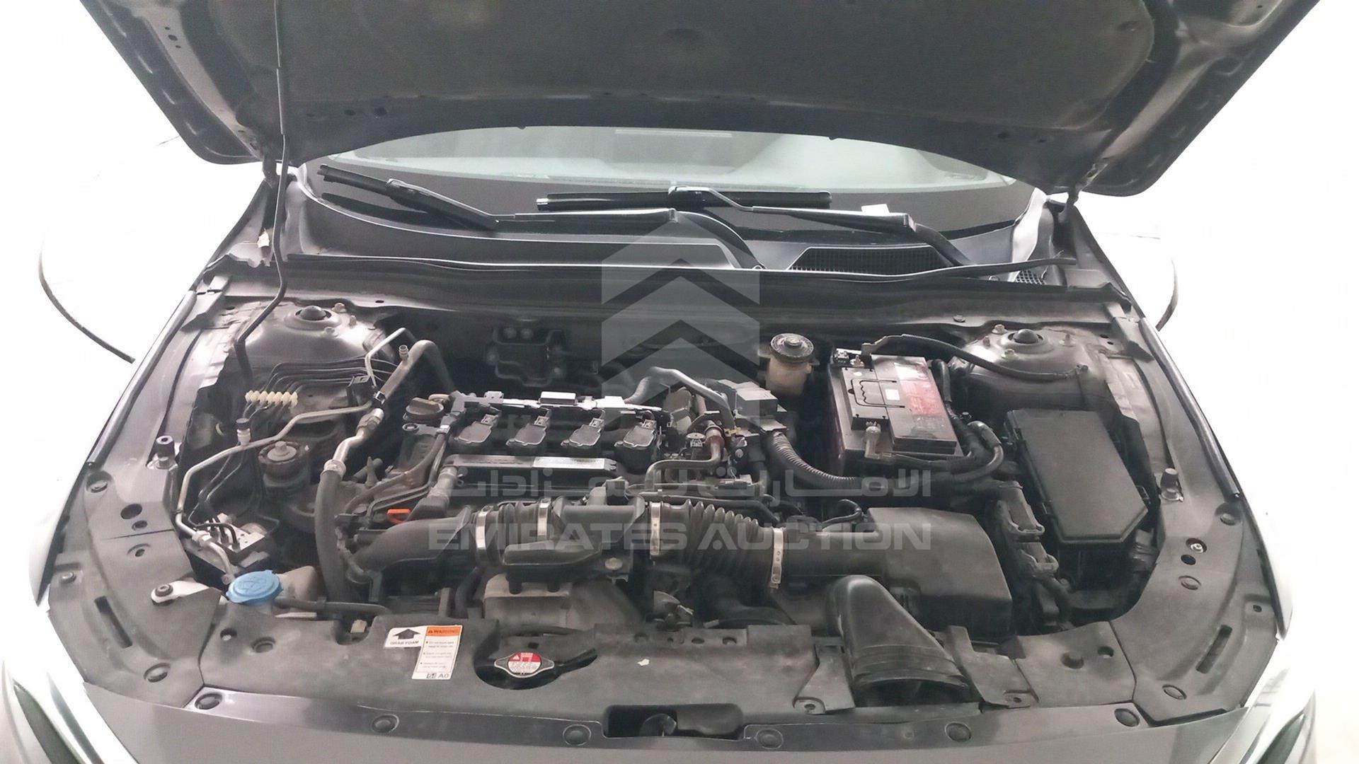 2019 HONDA ACCORD VIN: 1HGCV1F10KA077048