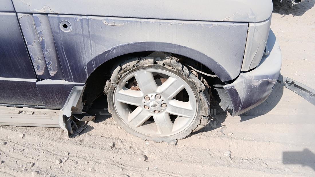 2004 Range Rover Vogue — Front Right Tyre — Photo 30