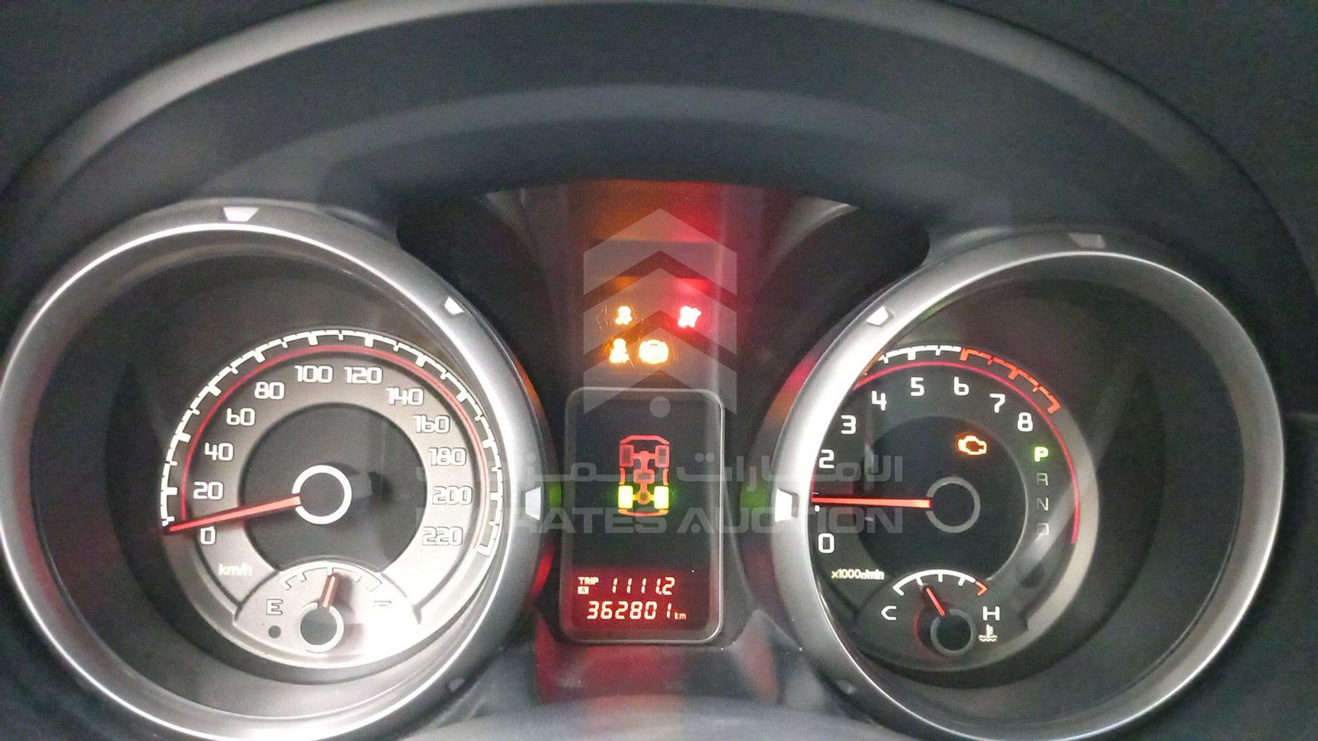 2014 MITSUBISHI PAJERO VIN: JMYLRV95WEJ703780