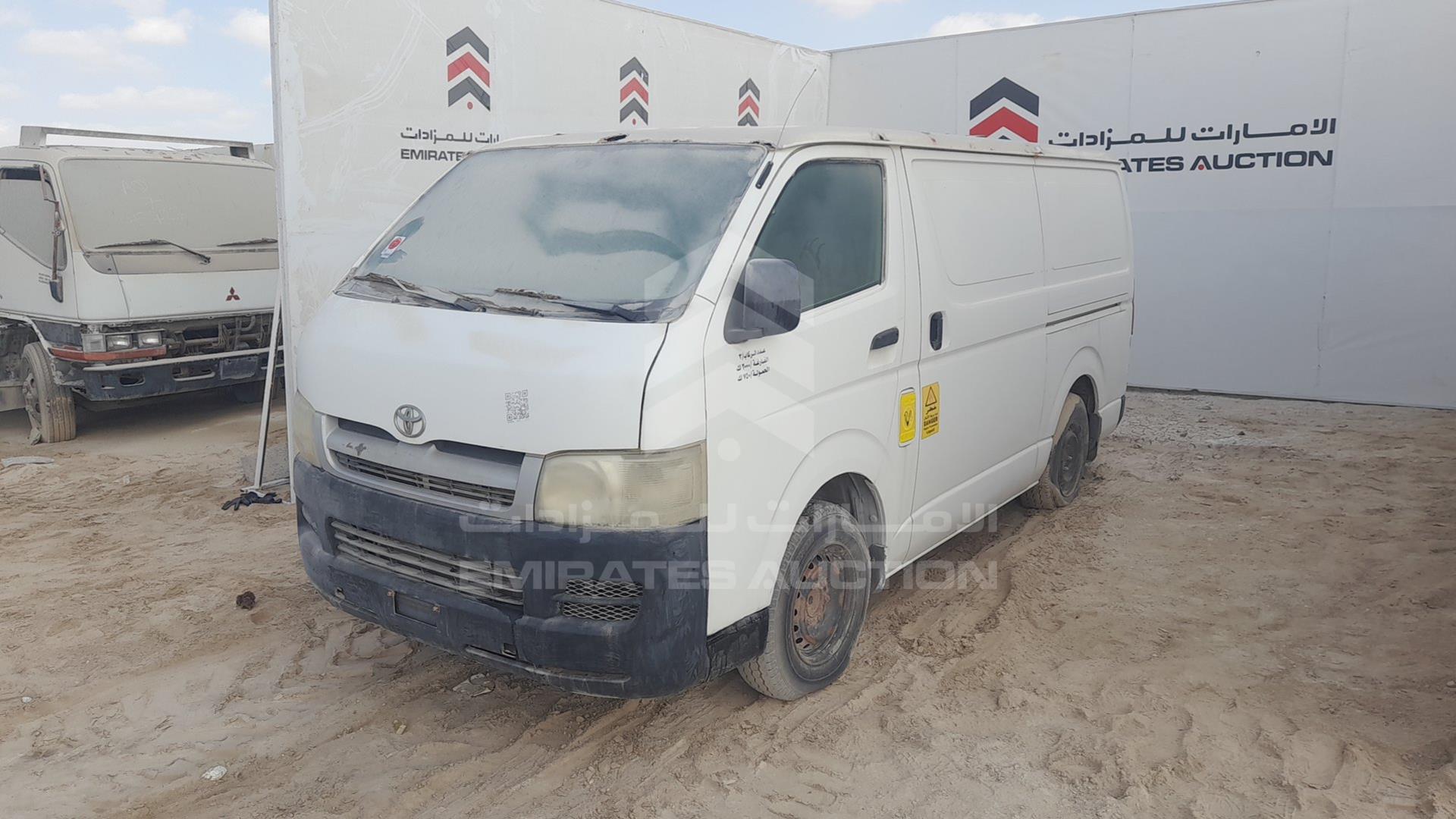 2007 TOYOTA HIACE VIN: JTFHX02P970016952