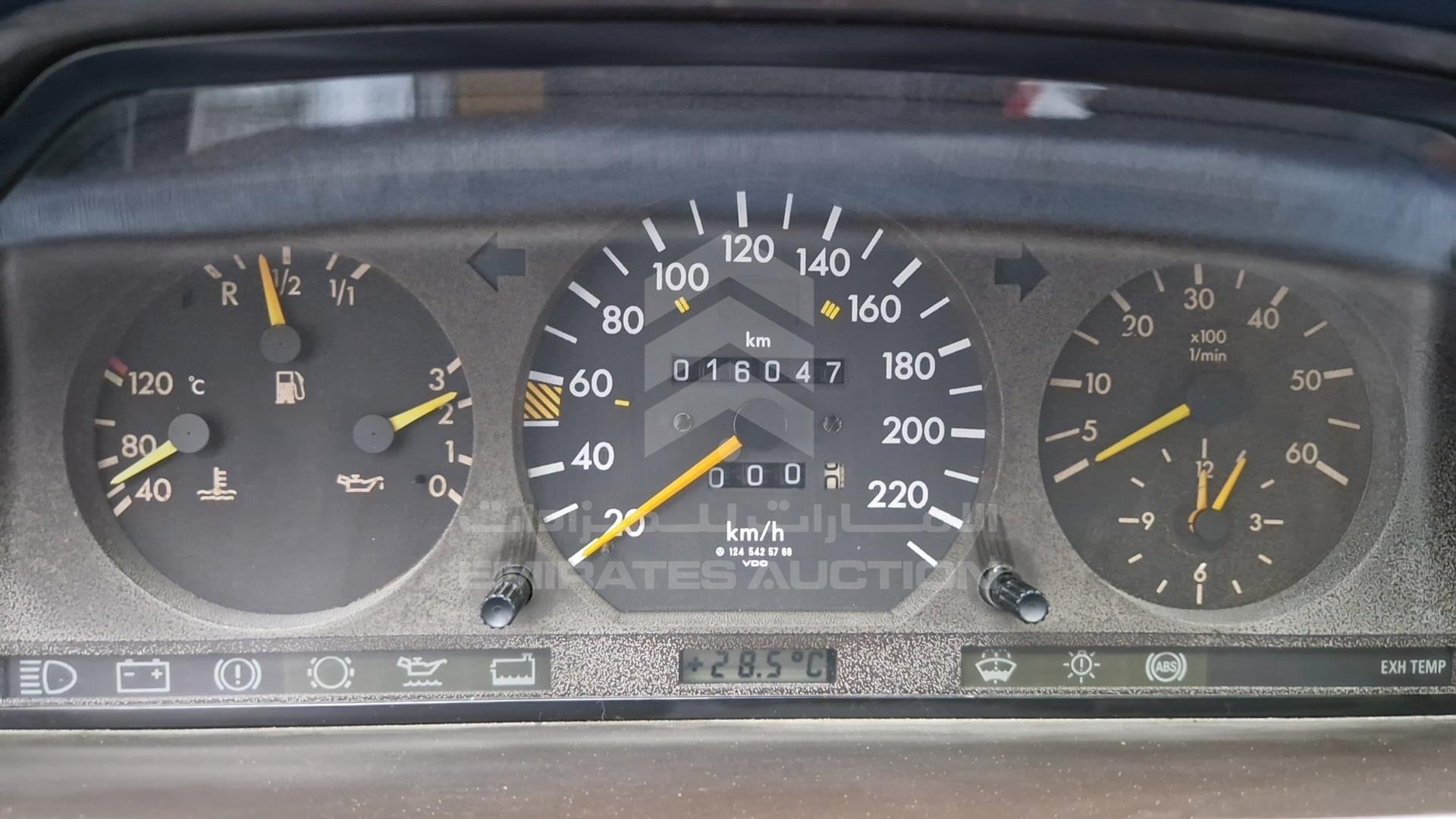 1989 MERCEDES 300 VIN: WDB1241331A953578