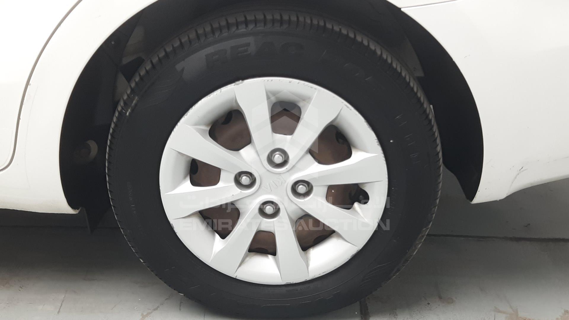 2015 KIA RIO VIN: KNADN4128F6498915