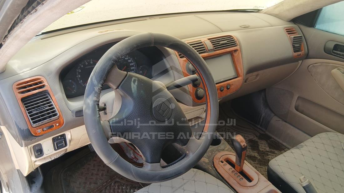 2005 Honda Civic — Full Dashboard View — Photo 15