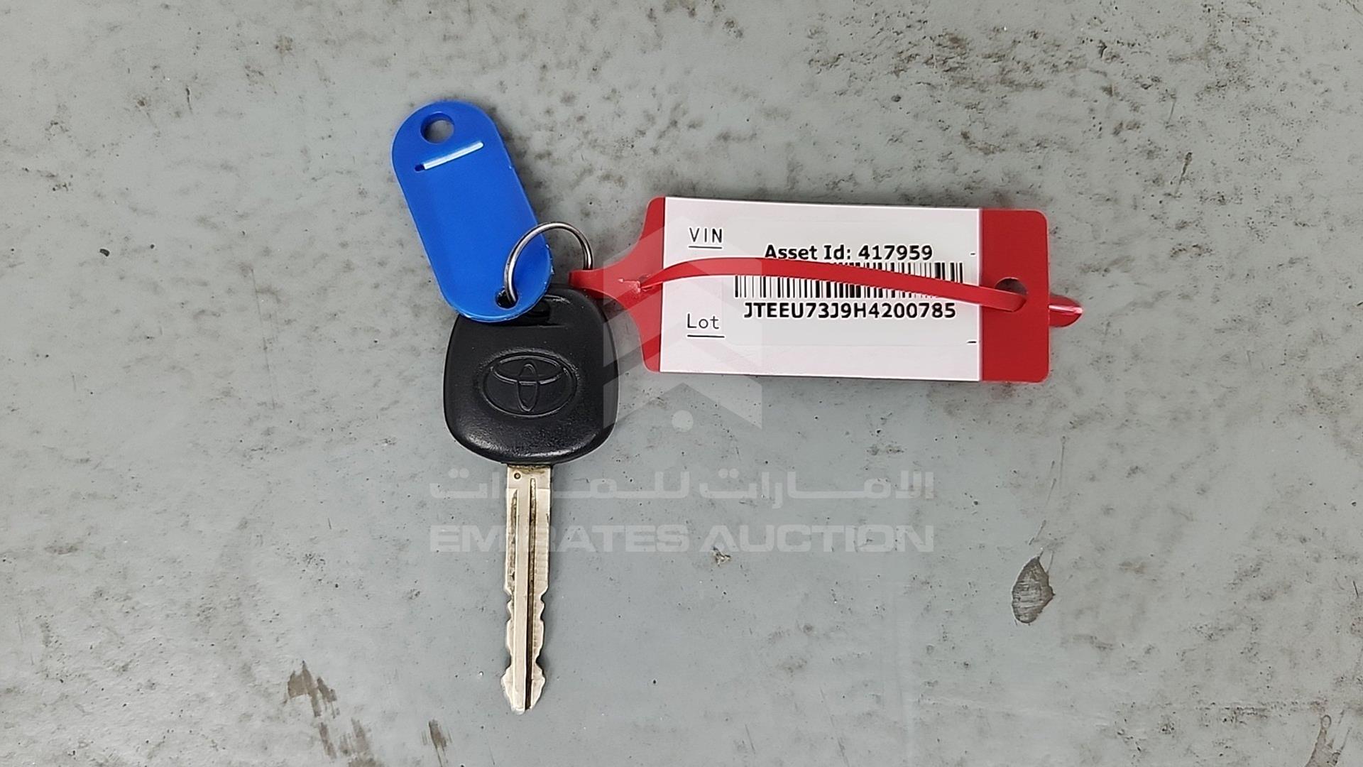 2017 TOYOTA LC 76 VIN: JTEEU73J9H4200785
