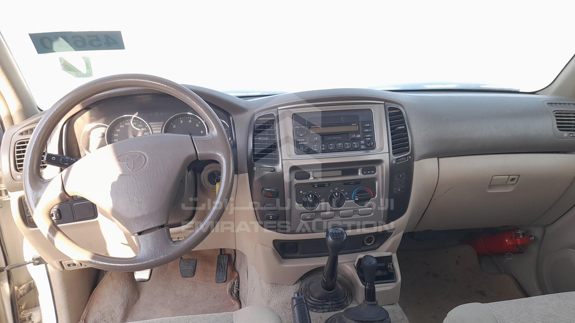 2007 TOYOTA LAND CRUISER VIN: JTGHJ09J977006847