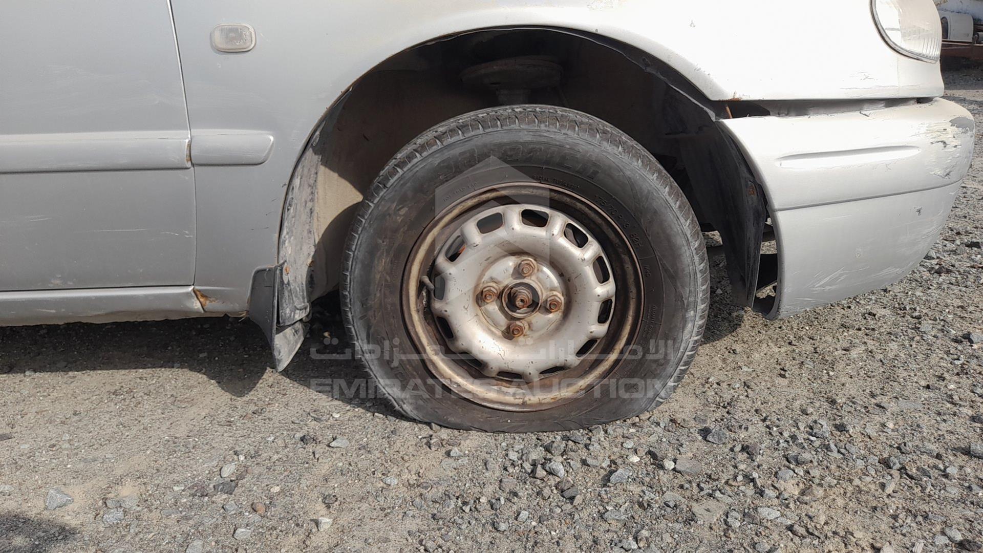2000 TOYOTA COROLLA VIN: JT2BA13E7Y3091838