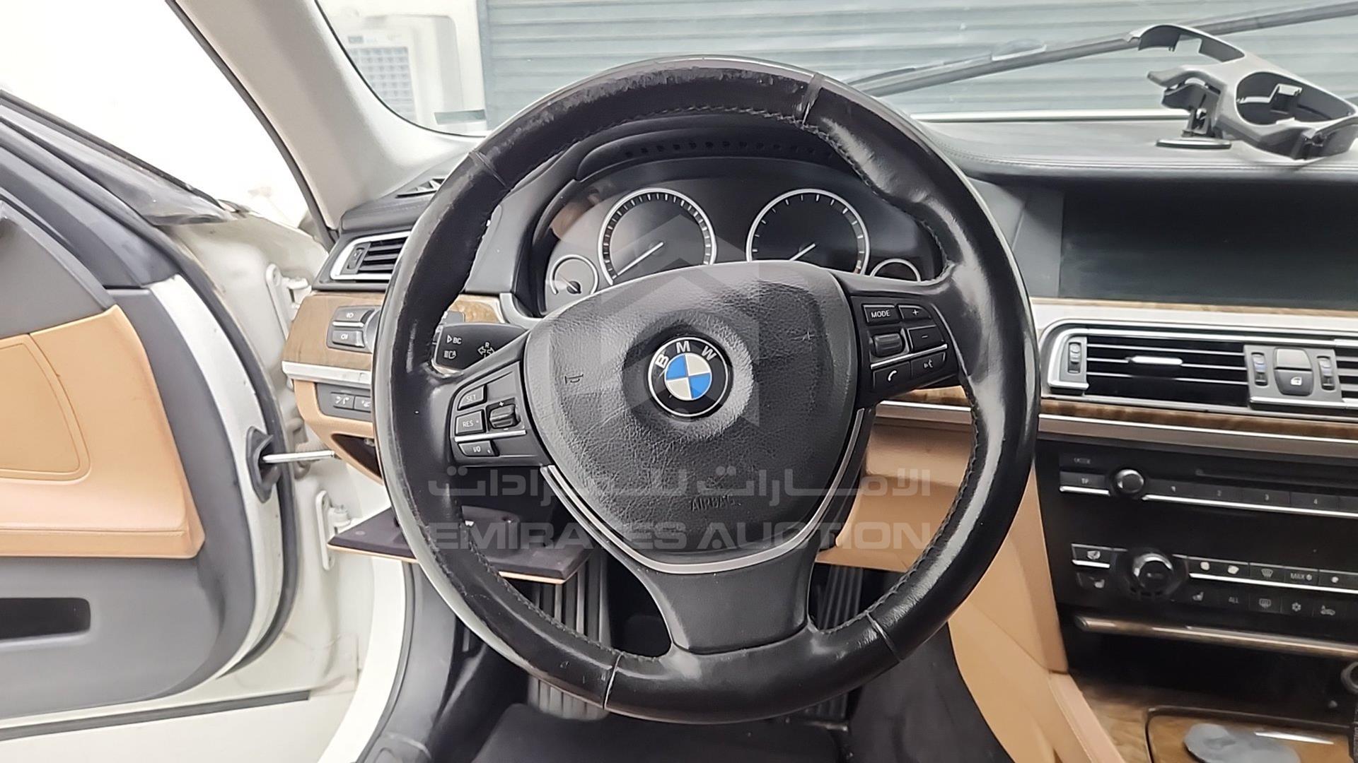 2009 BMW 740 LI VIN: WBAKB410X0C326148