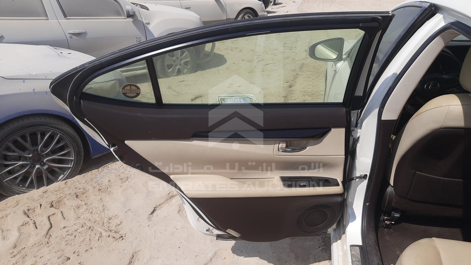 2016 LEXUS IS 250 VIN: JTHBJ1GG0G2084302