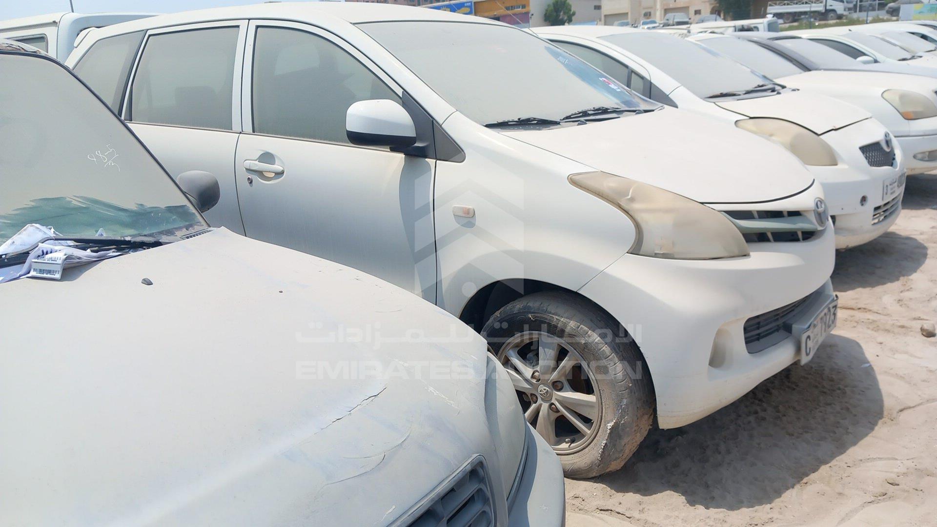 2015 TOYOTA AVANZA VIN: MHKMC13F4FK019359