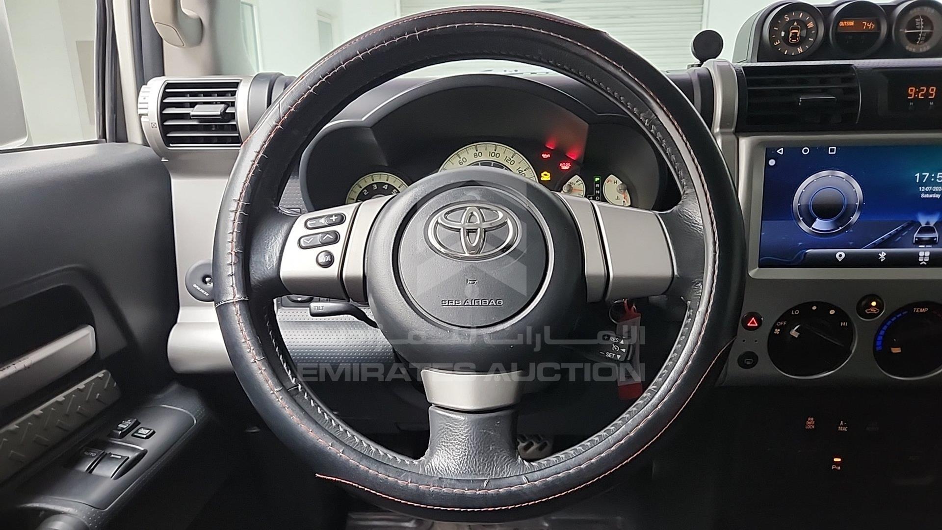 2008 TOYOTA FJ CRUISER VIN: JTEBU11F18K035244