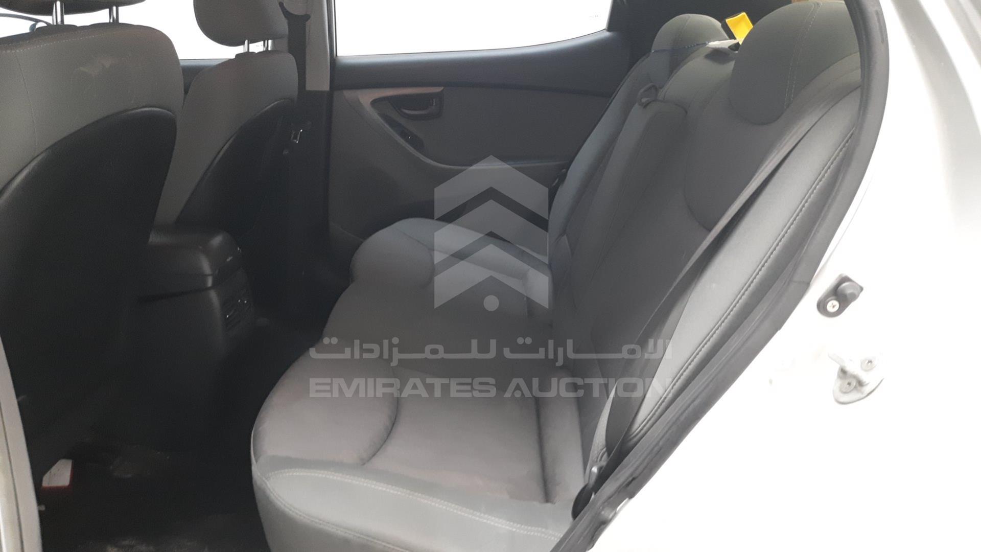 2015 HYUNDAI ELANTRA VIN: KMHDG41E6FU110532