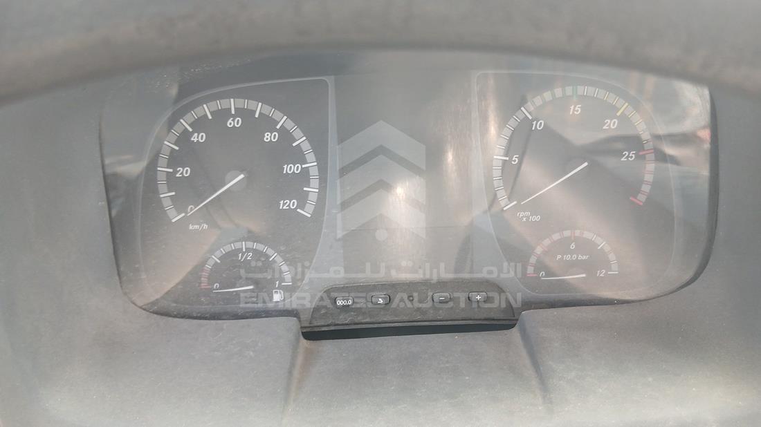 2019 Mercedes Bus — Speedometer & RPM Gauges — Photo 14