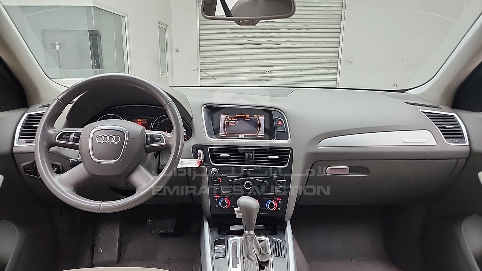 2011 AUDI Q5 VIN: WAUCFC8R2BA042938
