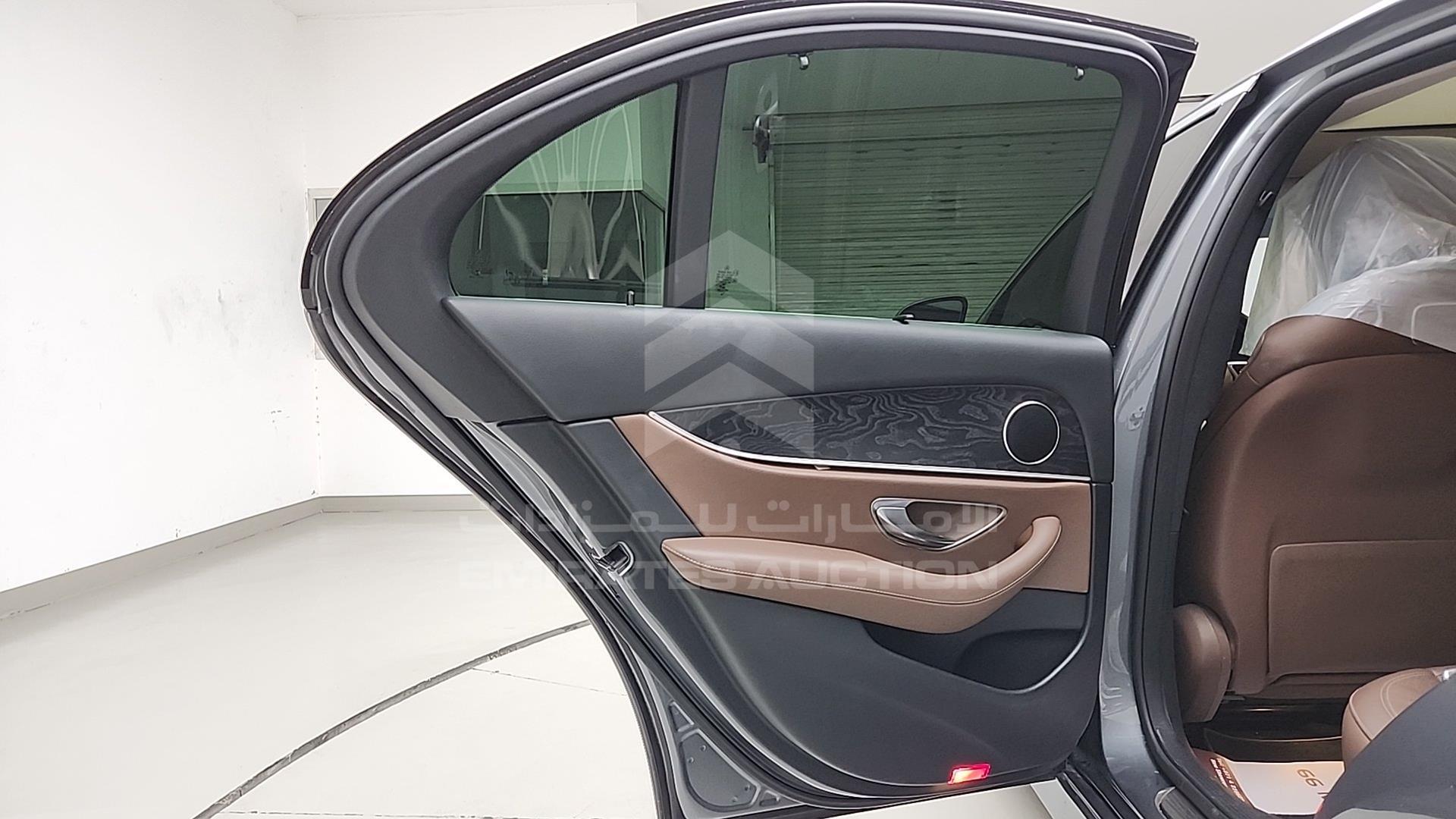 2019 MERCEDES E 350 VIN: WDDZF8FB7KA533088